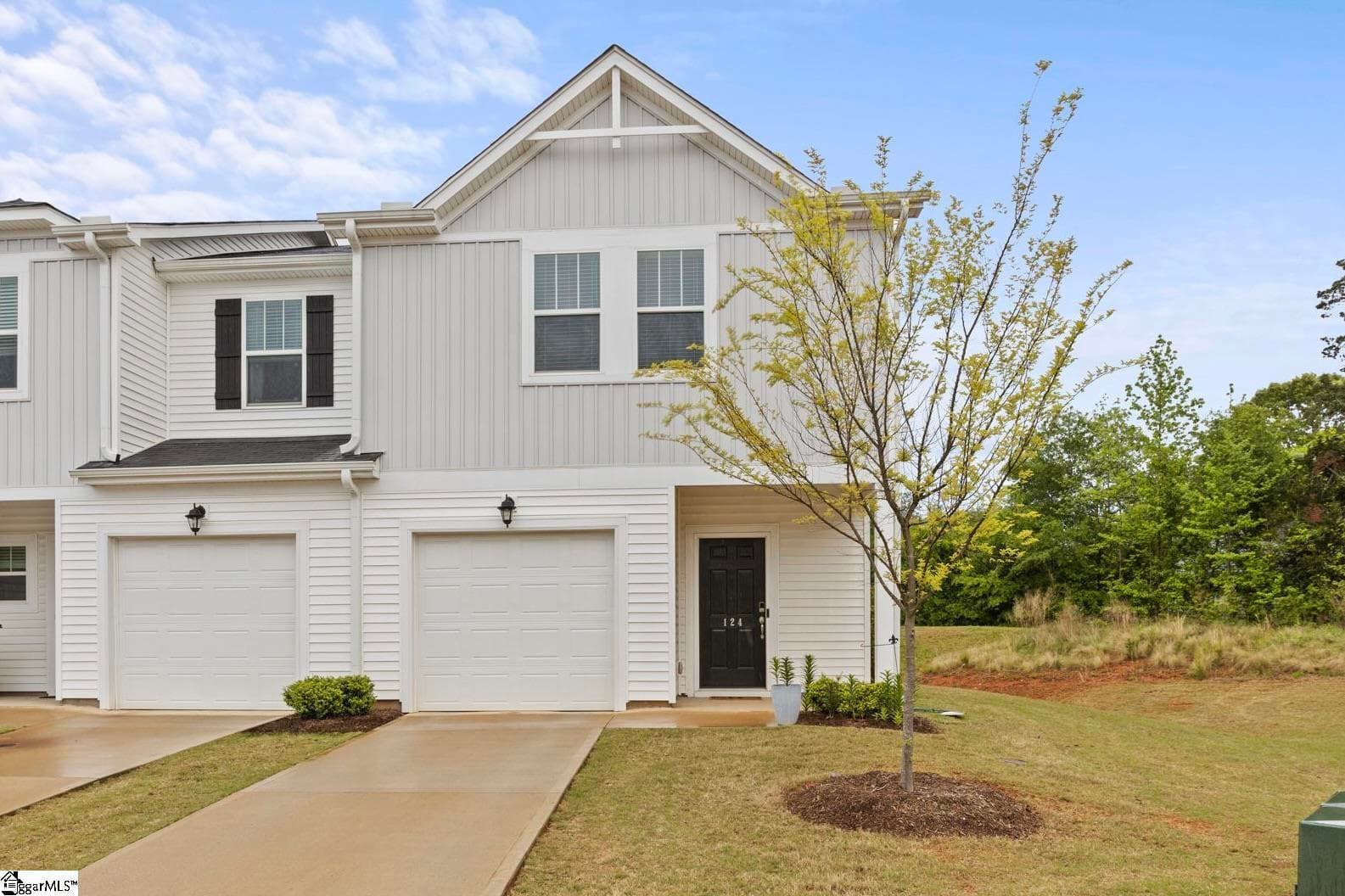 Foxcroft Townes, Greenville Community