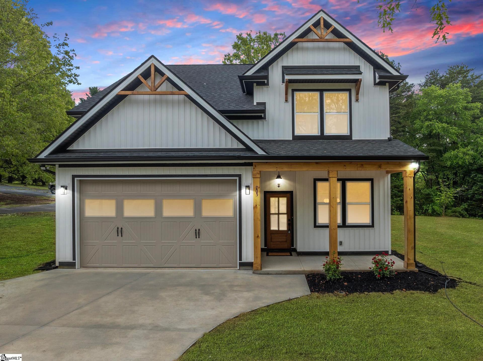 Keowee Cove, Seneca Community