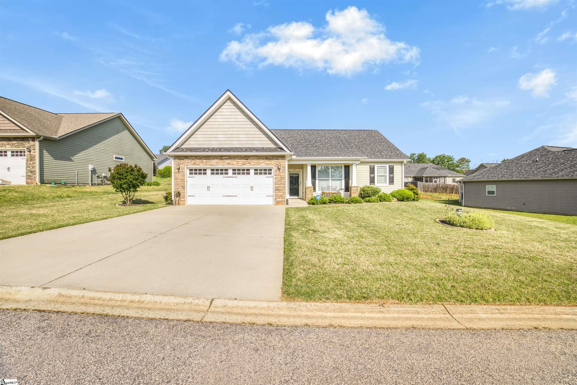 Property image 4 at 127 Alberta Circle, Piedmont, SC 29673