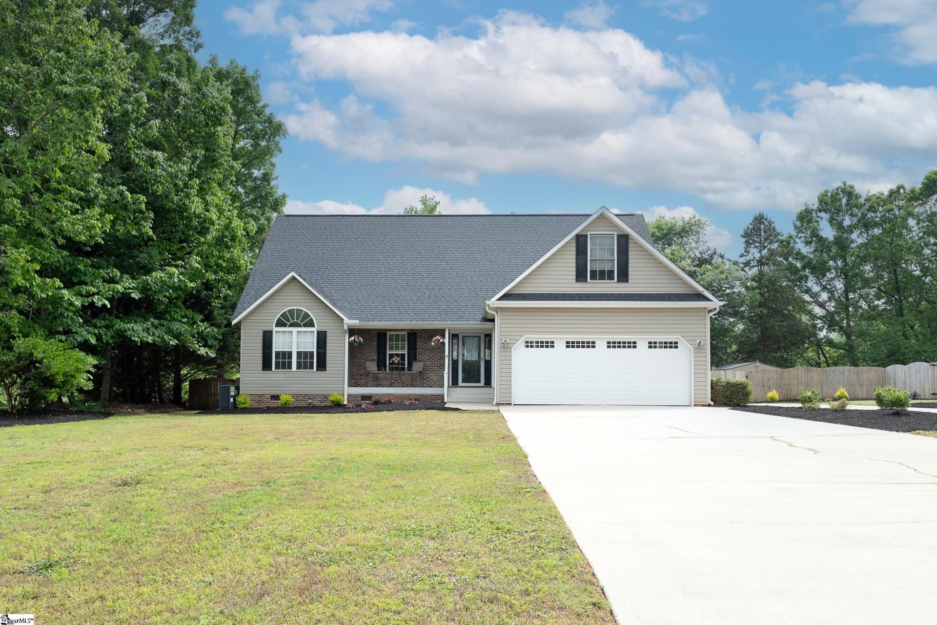 Property image 2 at 8 Wooded Glenn Court, Pelzer, SC 29669