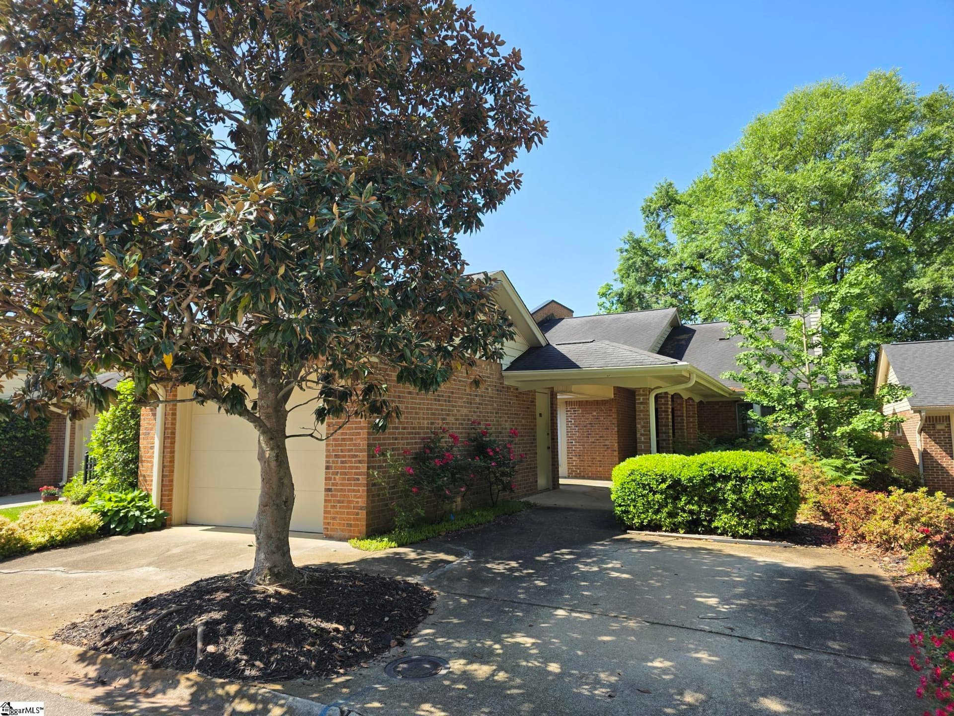 Swansgate, Greenville Community