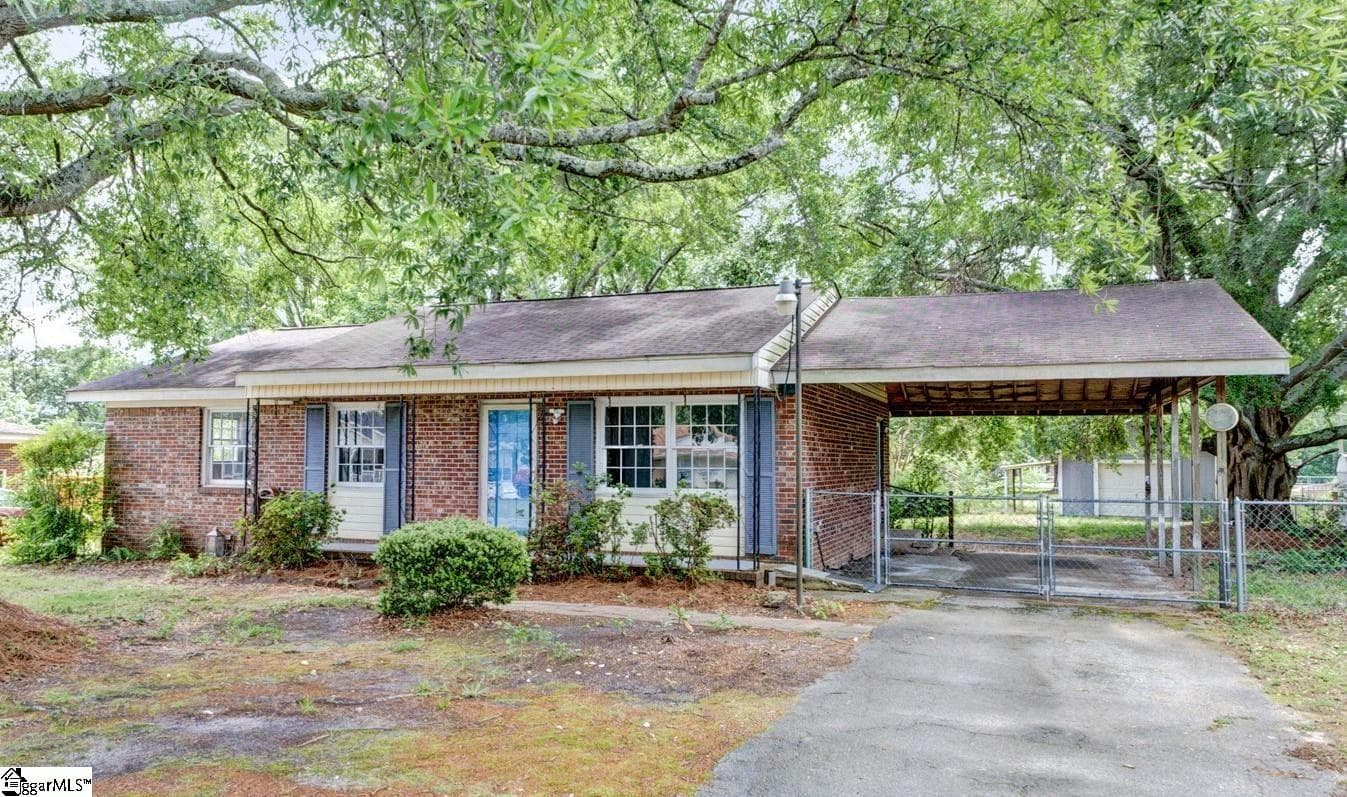 Property image 2 at 111 Linville Drive, Moore, SC 29369