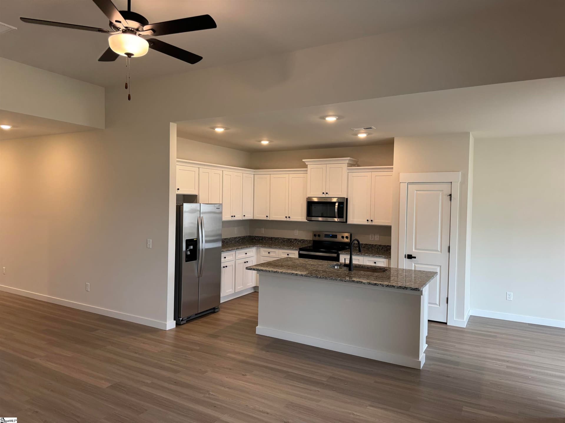 Property image 3 at 1221 Crested Iris Street, Moore, SC 29369