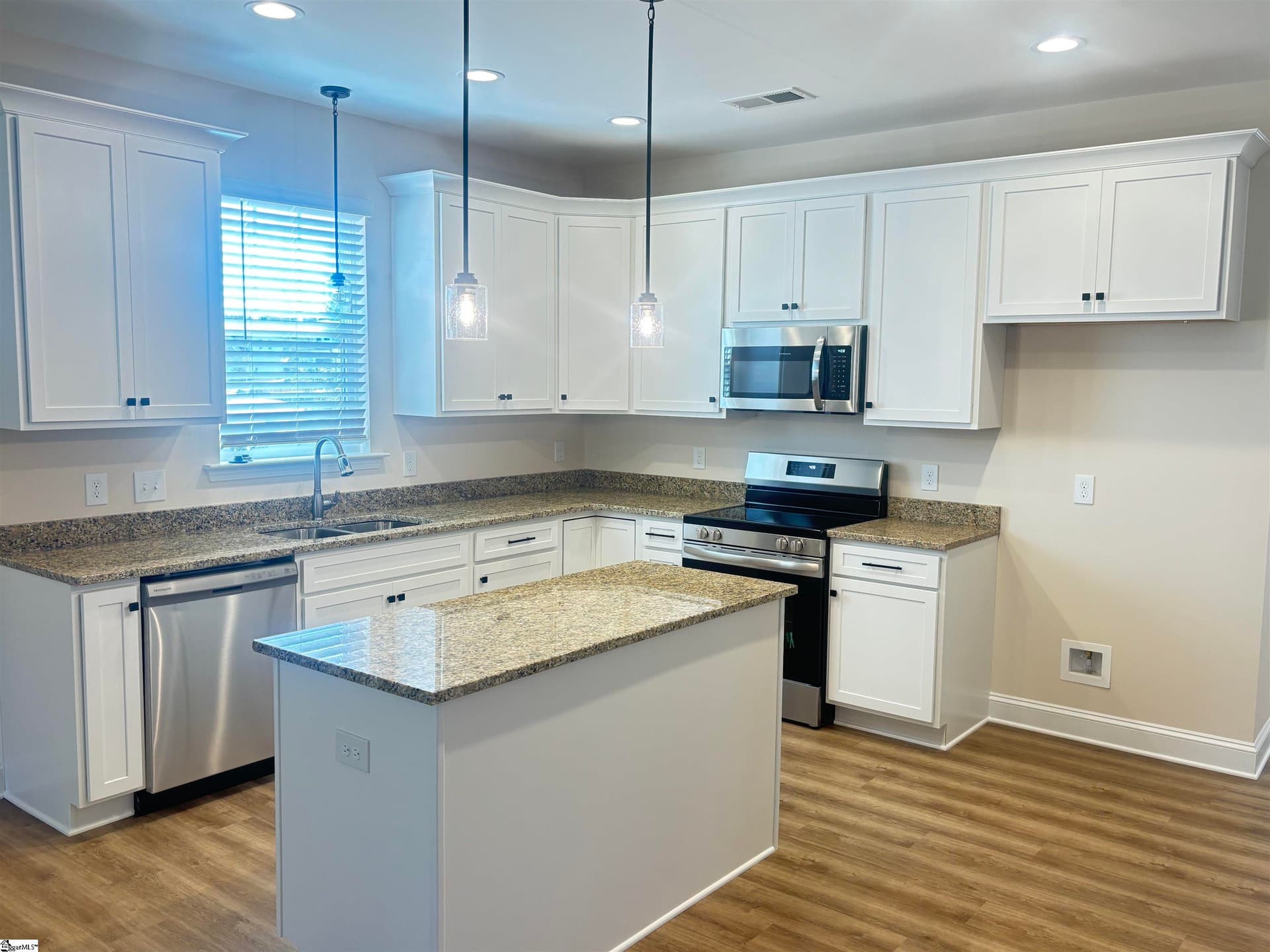 Property image 3 at 6033 Peregrine Lane, Greer, SC 29651