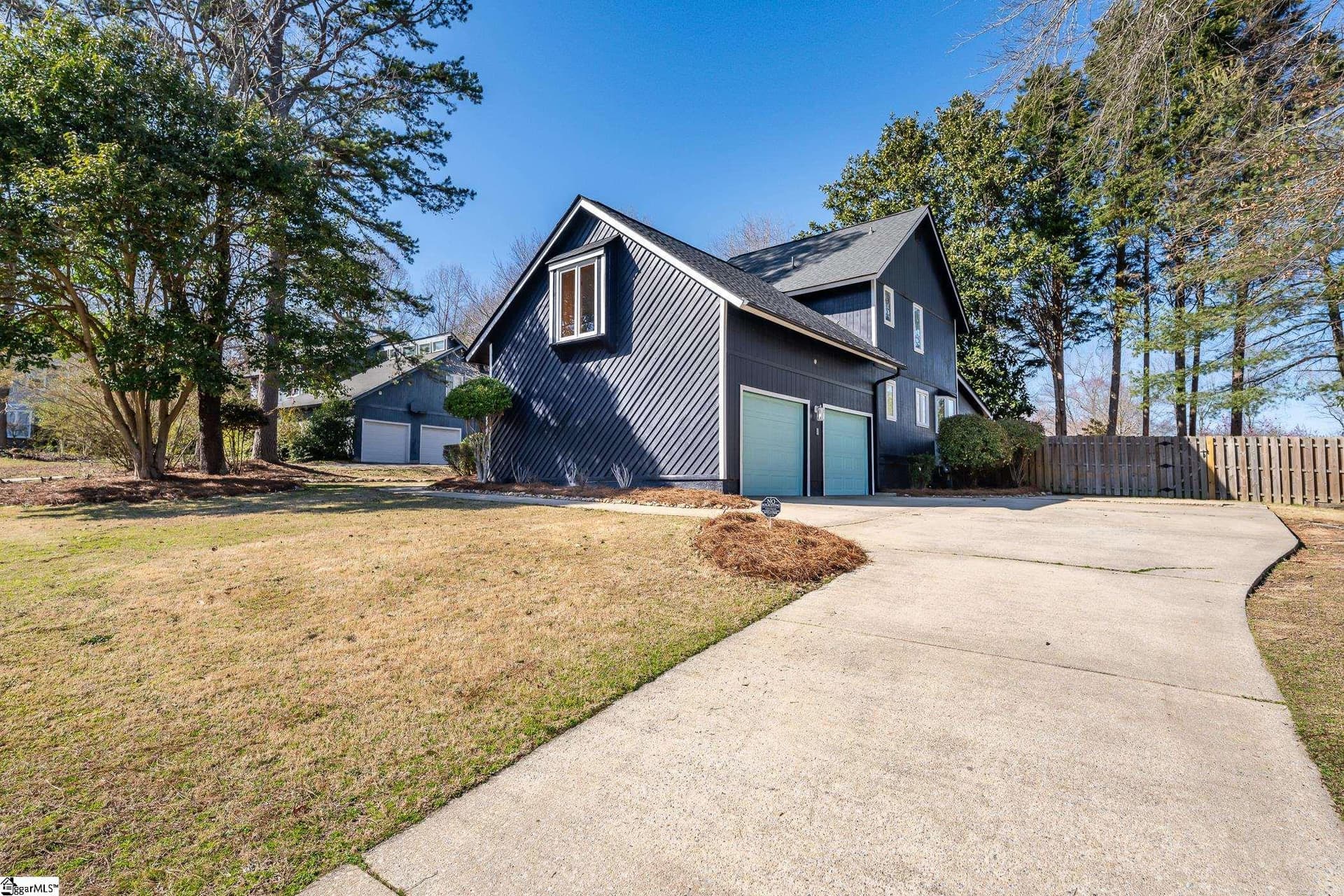 Property image 2 at 4 Pebble Creek Court, Taylors, SC 29687