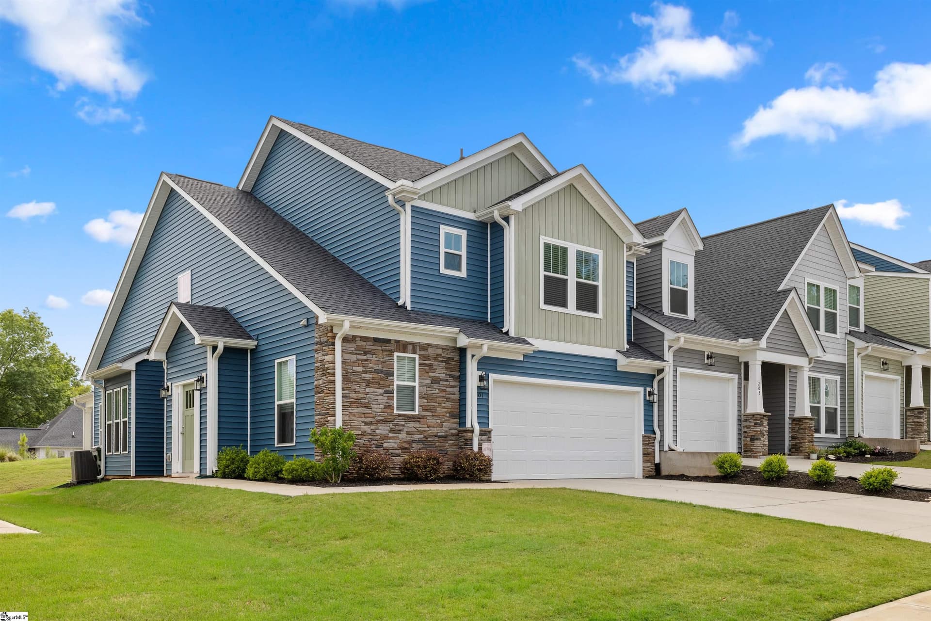 Sheffield Village, Easley Community