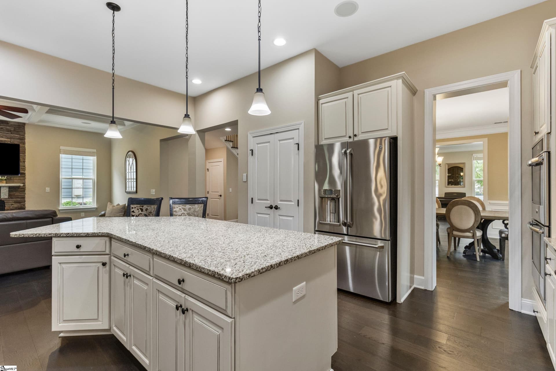 Property image 5 at 10 Jardin Drive, Greenville, SC 29607