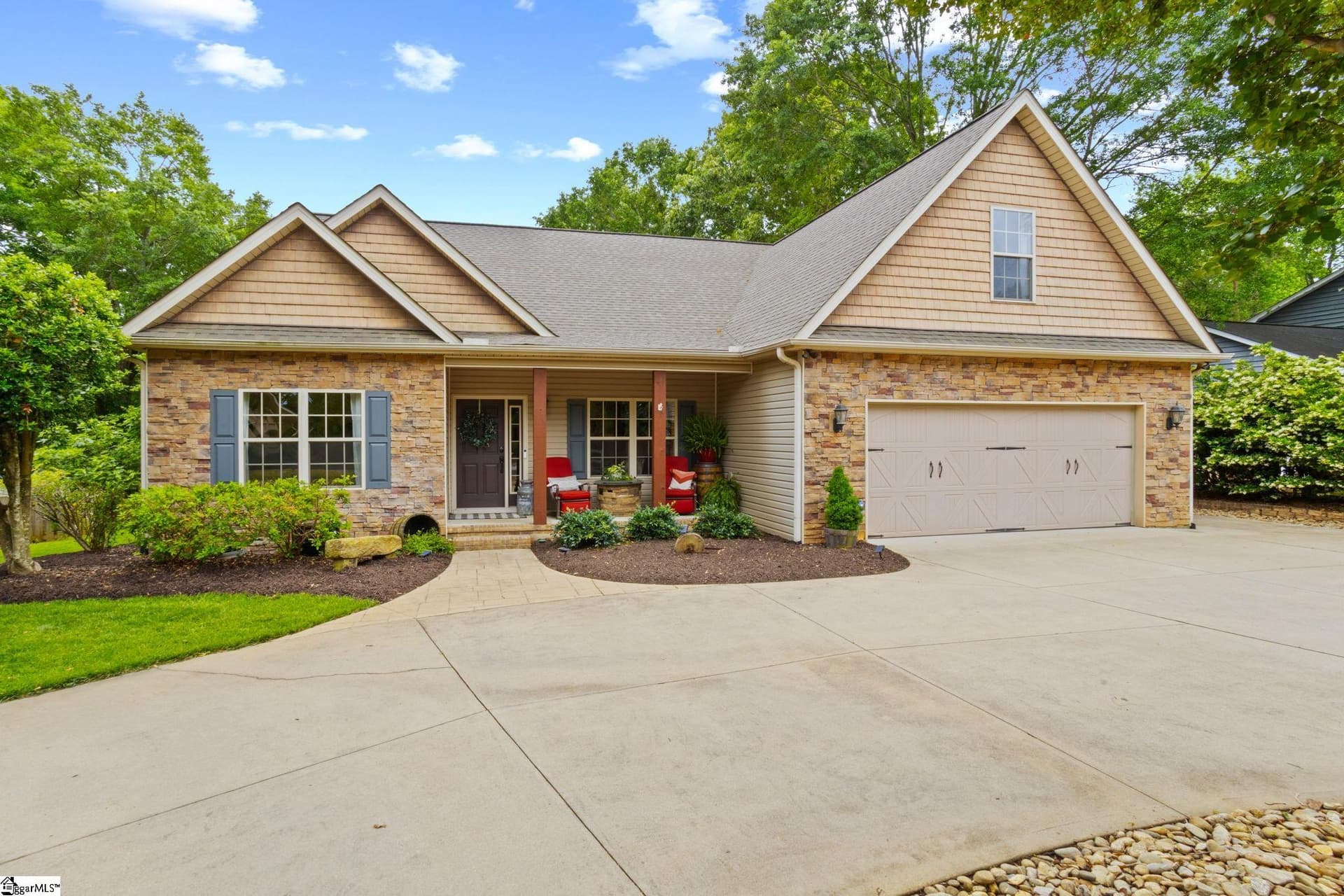 6 Pebble Stone Lane