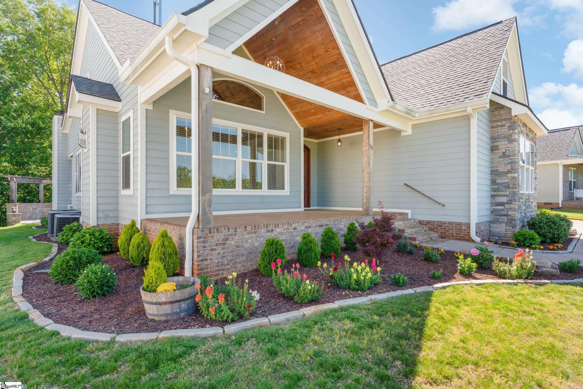 Property image 3 at 216 Saddle Creek Court, Greer, SC 29651
