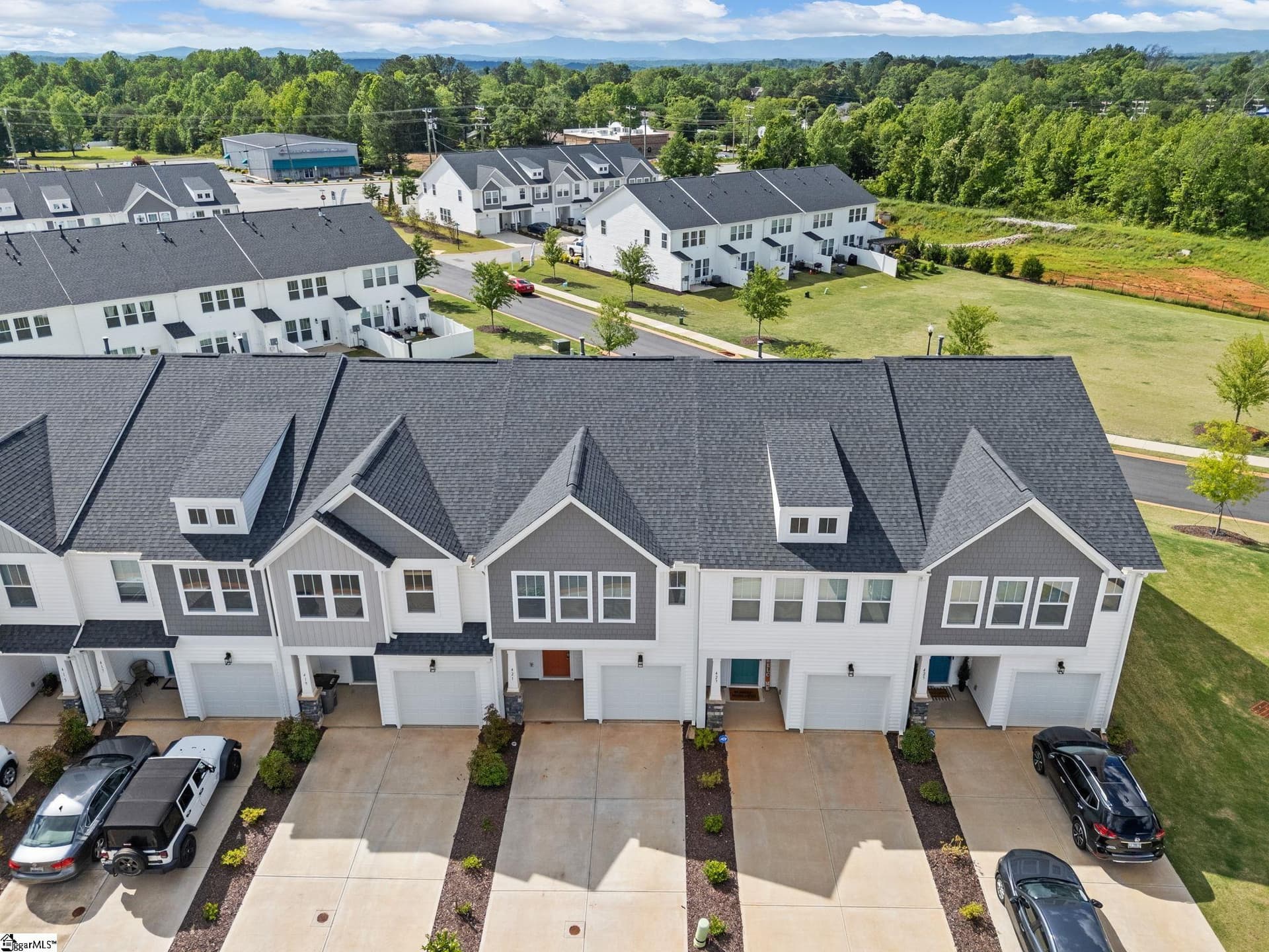 Property image 2 at 421 Hazelcote Road, Greenville, SC 29617