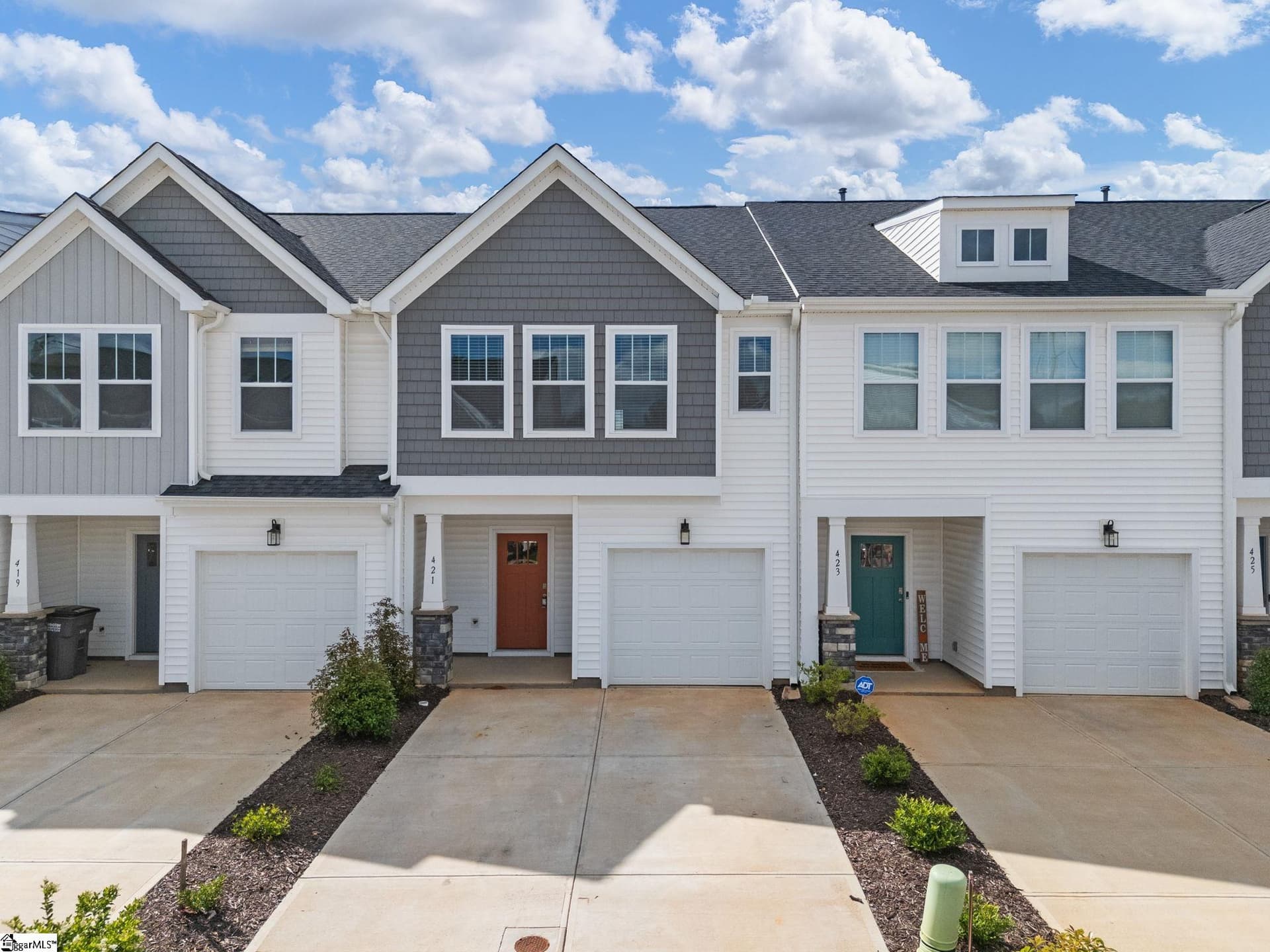 Property image 3 at 421 Hazelcote Road, Greenville, SC 29617