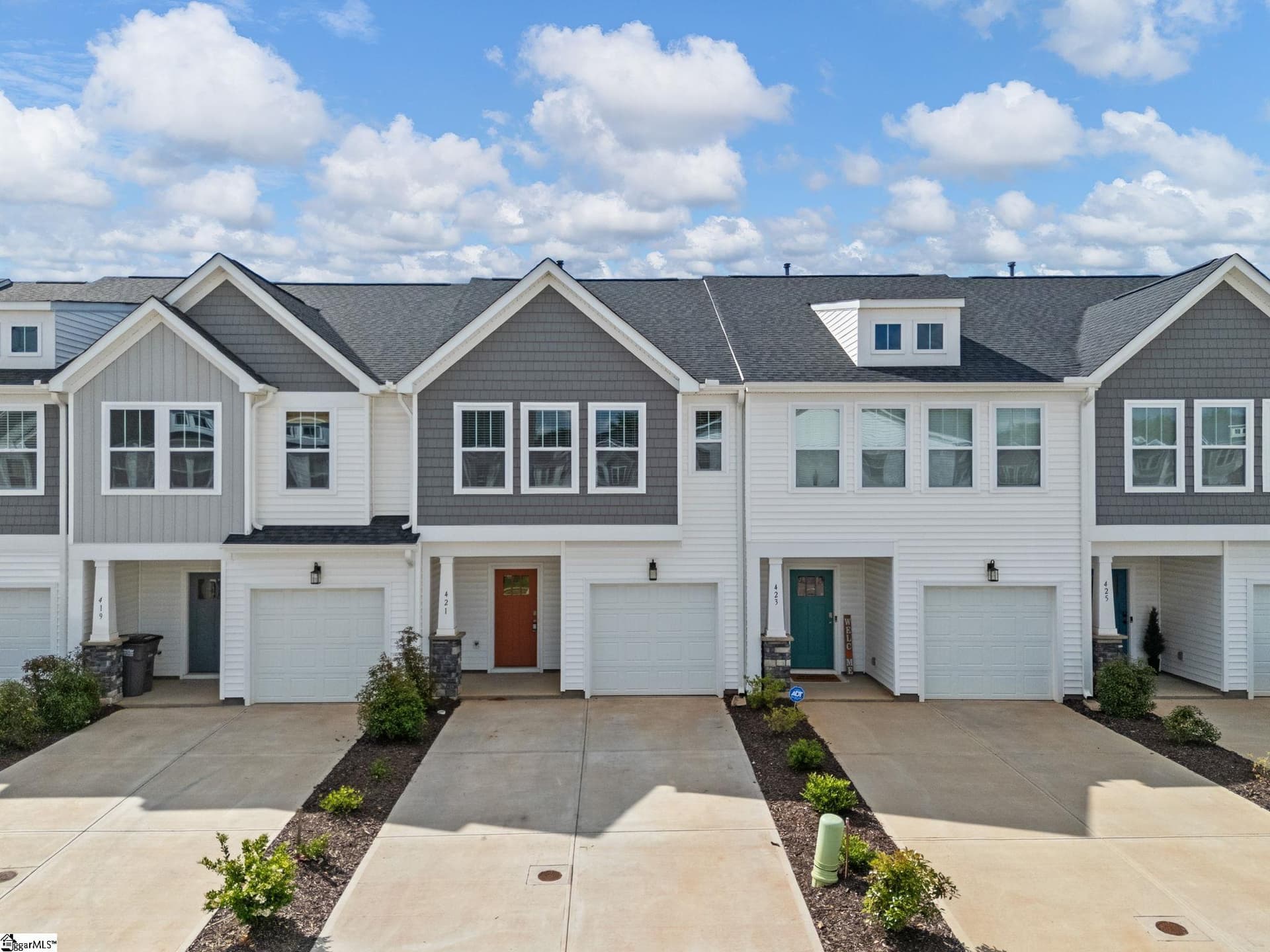 Property image 4 at 421 Hazelcote Road, Greenville, SC 29617