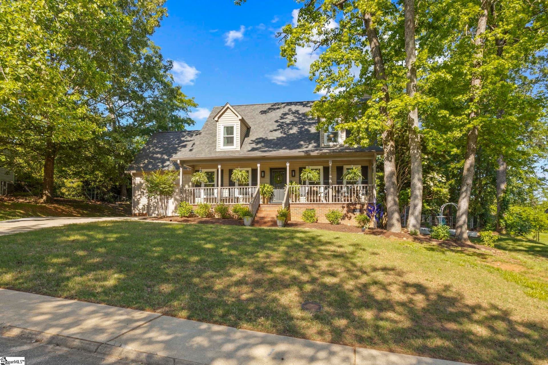 Quincy Acres, Greer Community