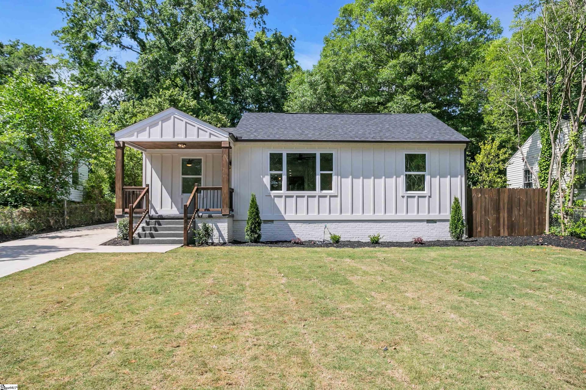 14 Pleasant Ridge Avenue