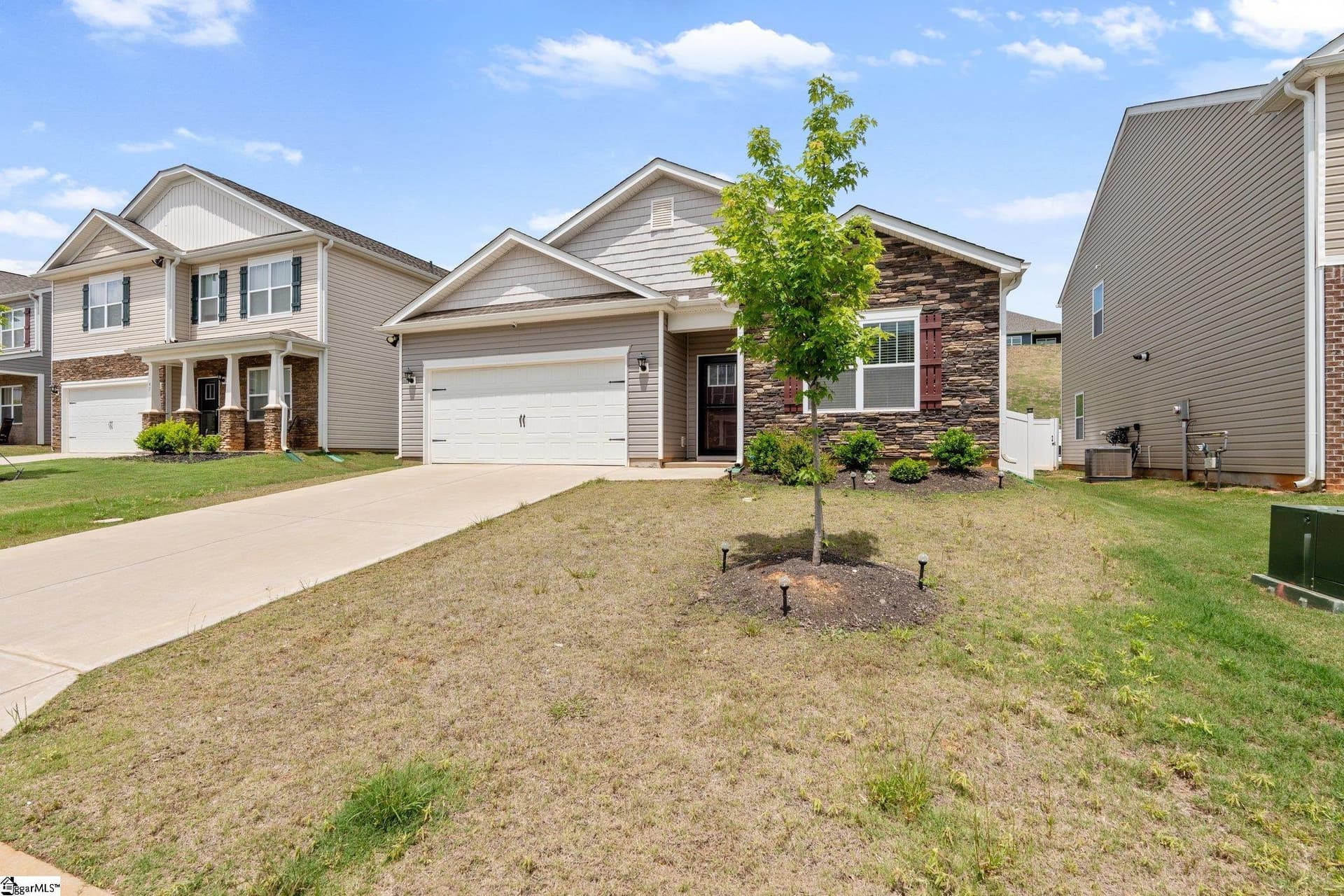 Property image 3 at 51 Oak Edge Lane, Greer, SC 29651