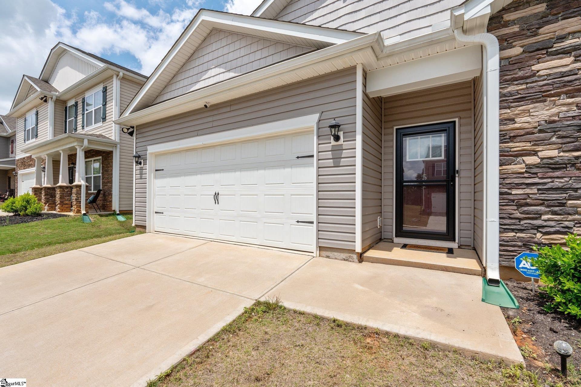 Property image 4 at 51 Oak Edge Lane, Greer, SC 29651