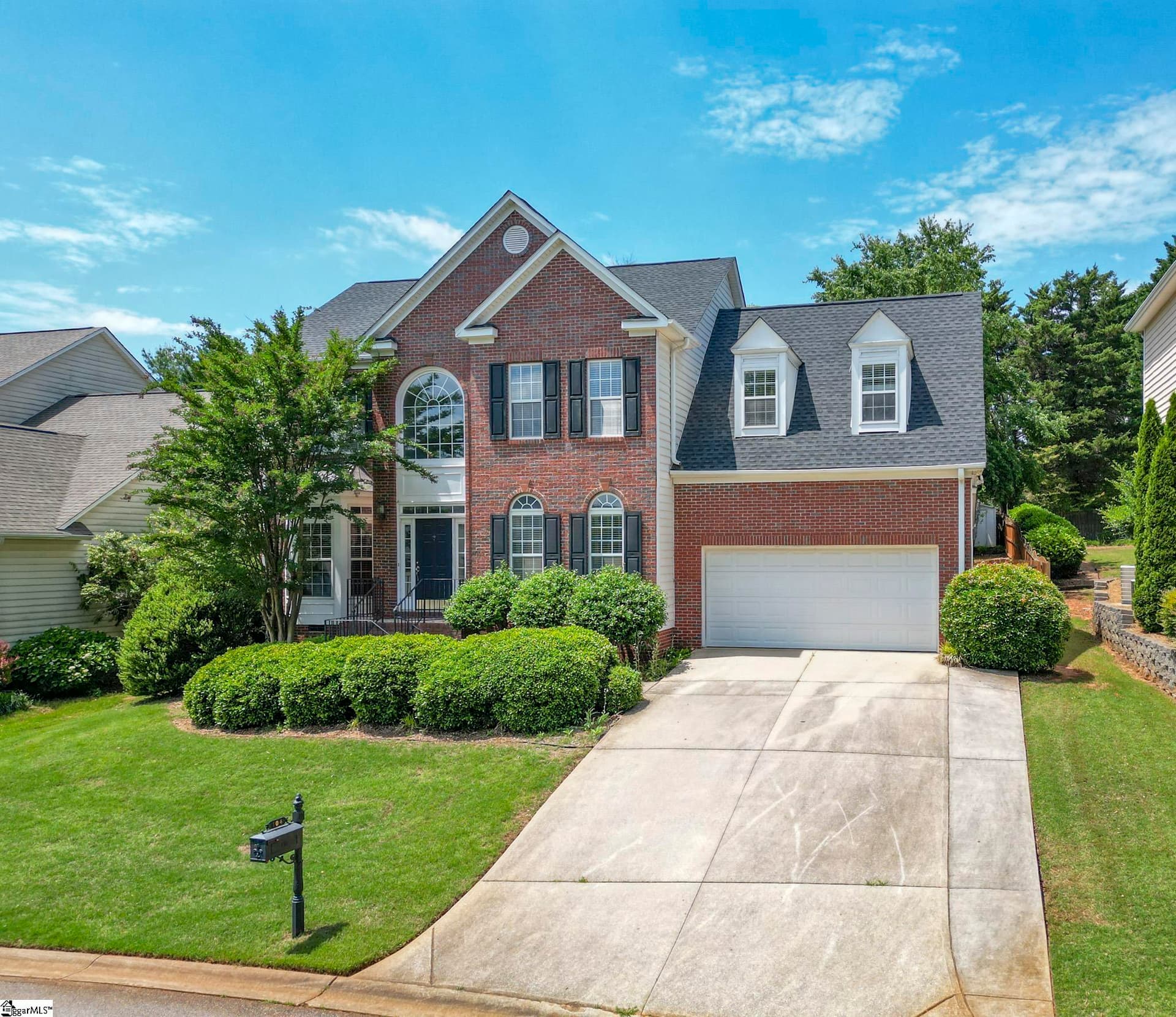 Lexington Place, Greenville Community