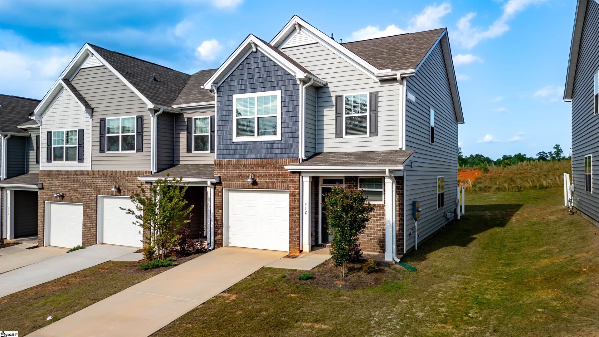 312 E Compass Way