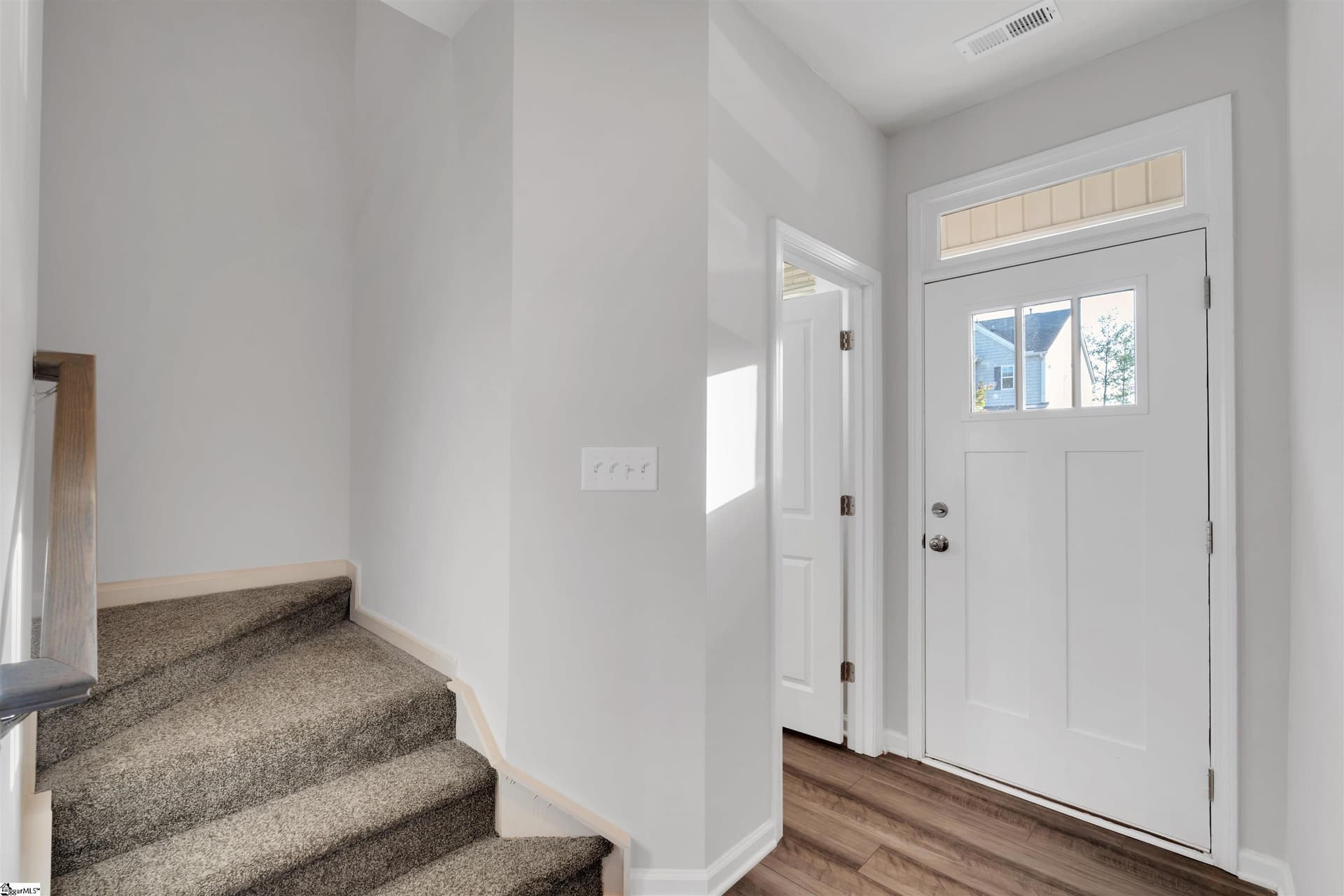 Property image 4 at 312 E Compass Way, Easley, SC 29640