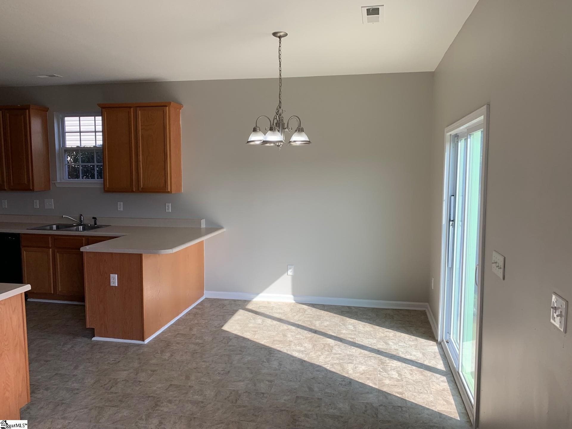 Property image 3 at 15 Tack Lane, Greer, SC 29650
