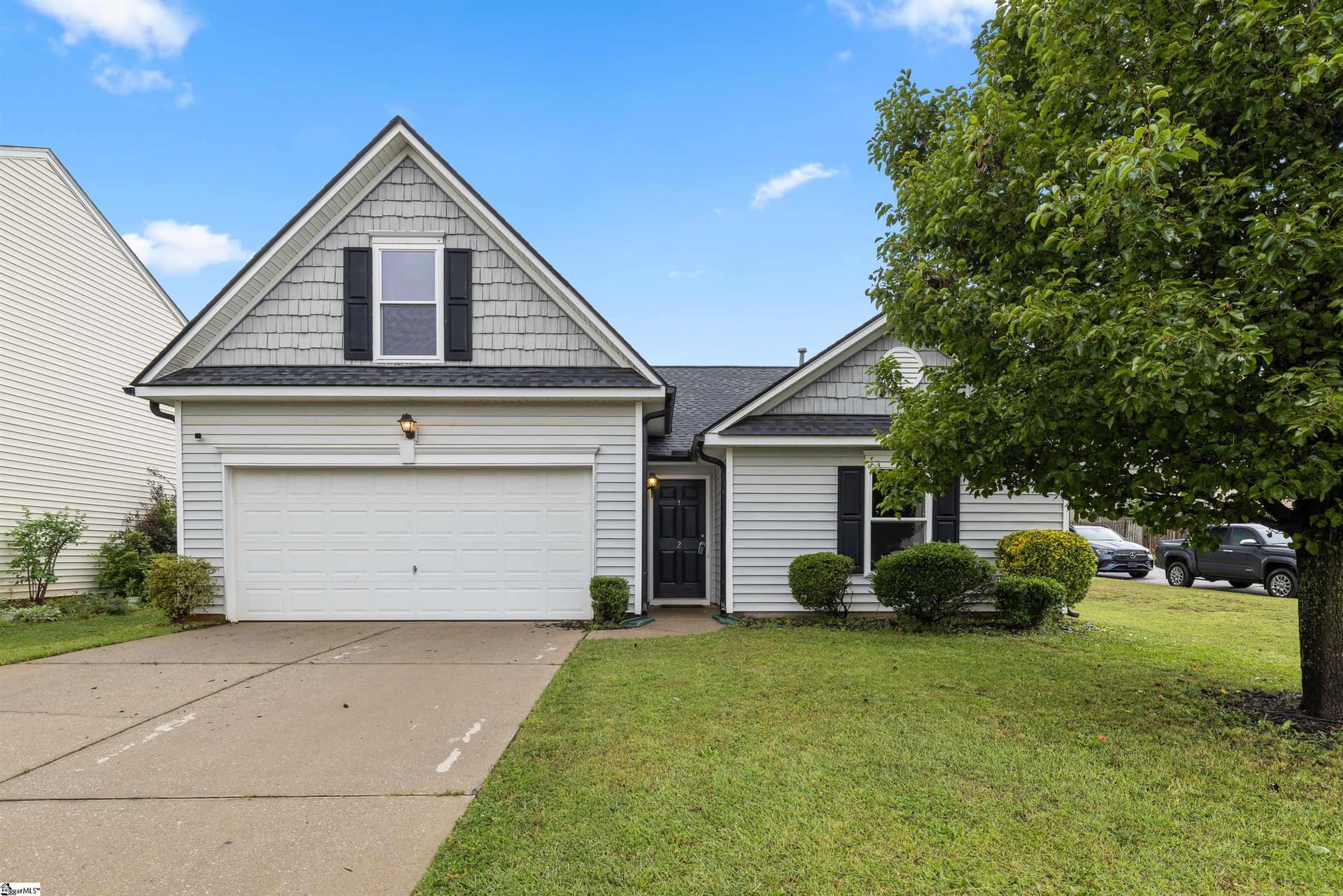 Shoals Crossing, Greenville Community
