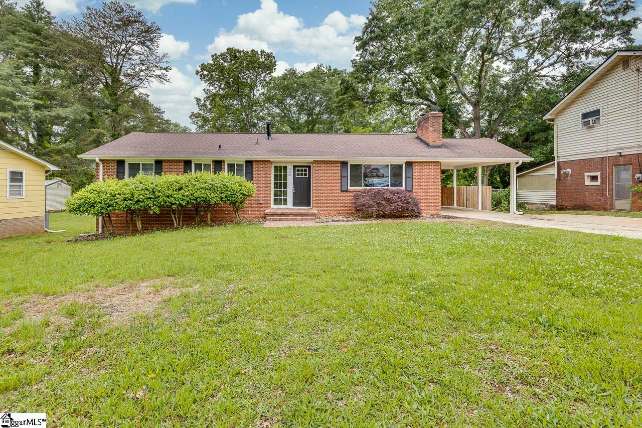 South Forest Estates, Greenville Community