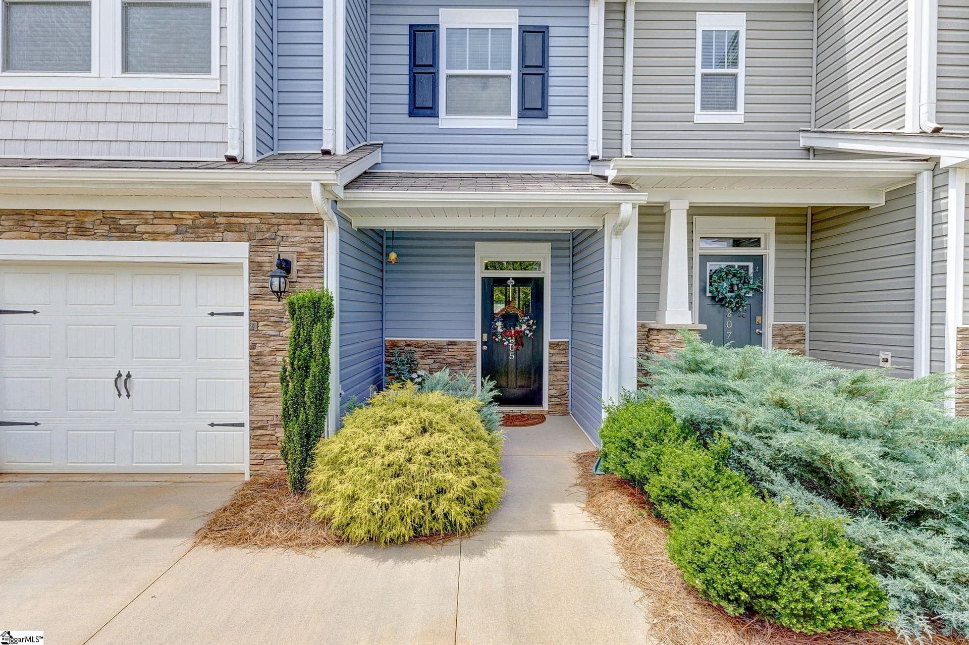 305 Yellow Fox Road