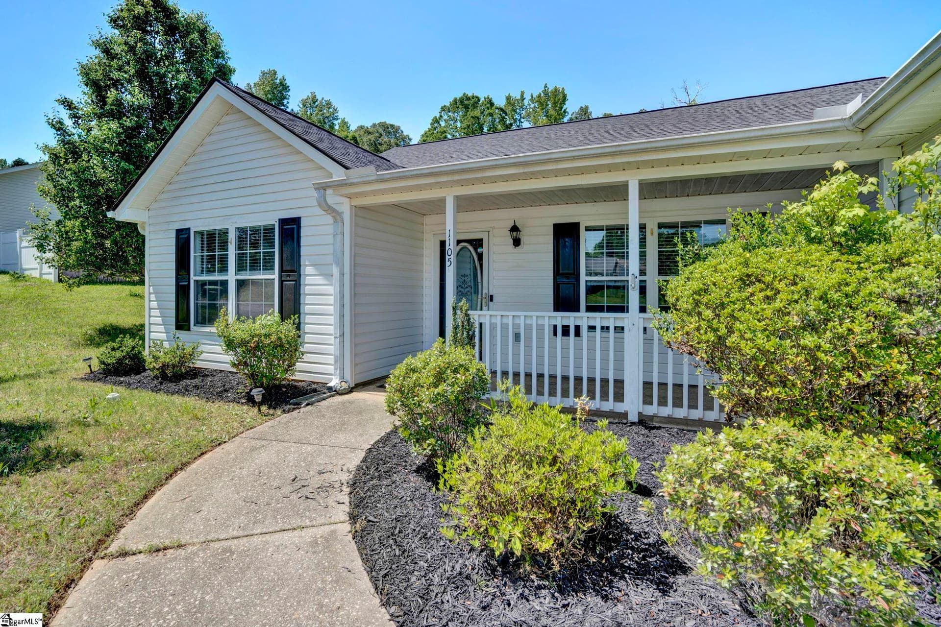 Property image 3 at 1105 Autumn Leaf Lane, Fountain Inn, SC 29644