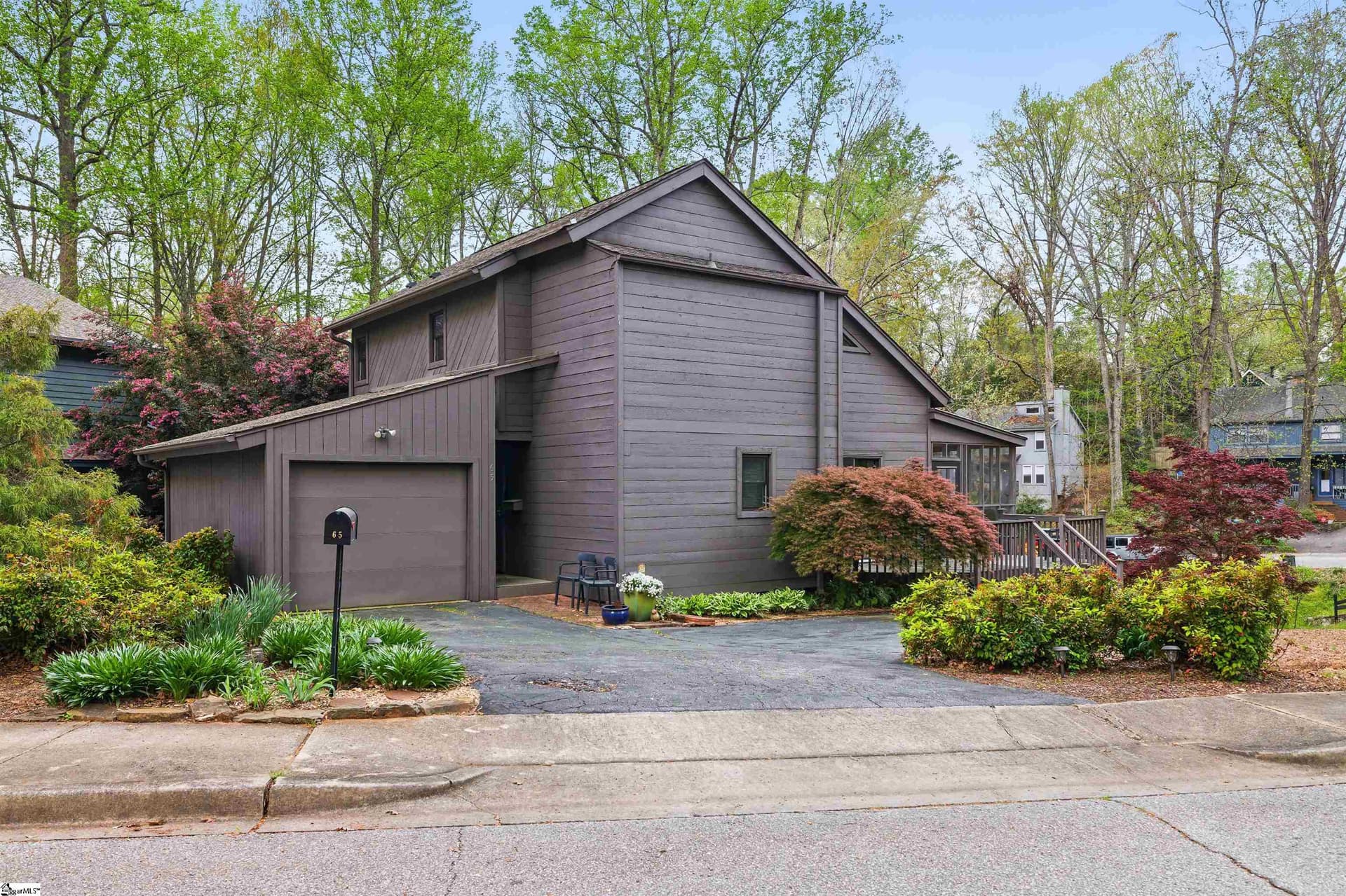 65 Westview Avenue