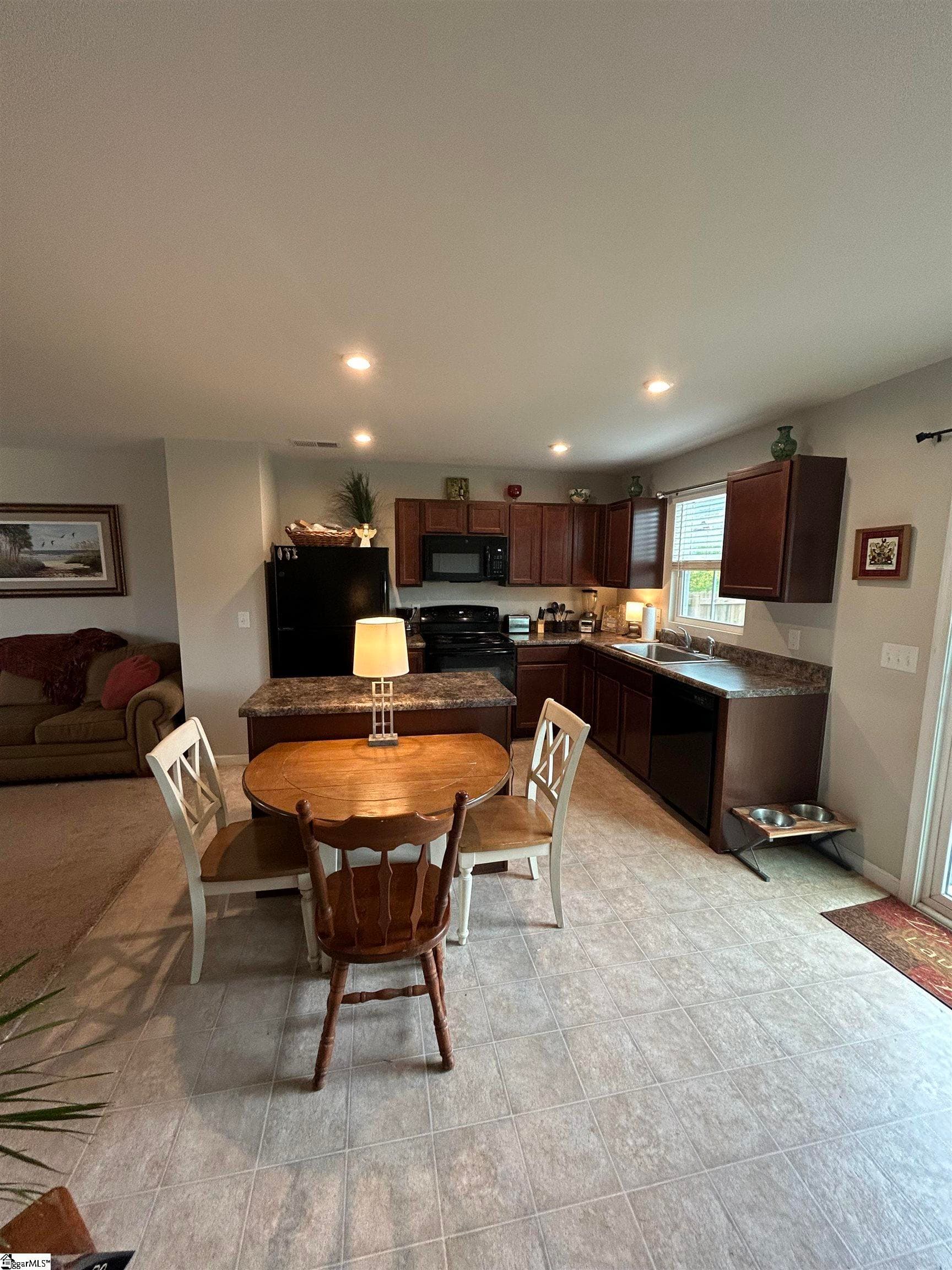 Property image 3 at 11 Torrington Drive, Greenville, SC 29617