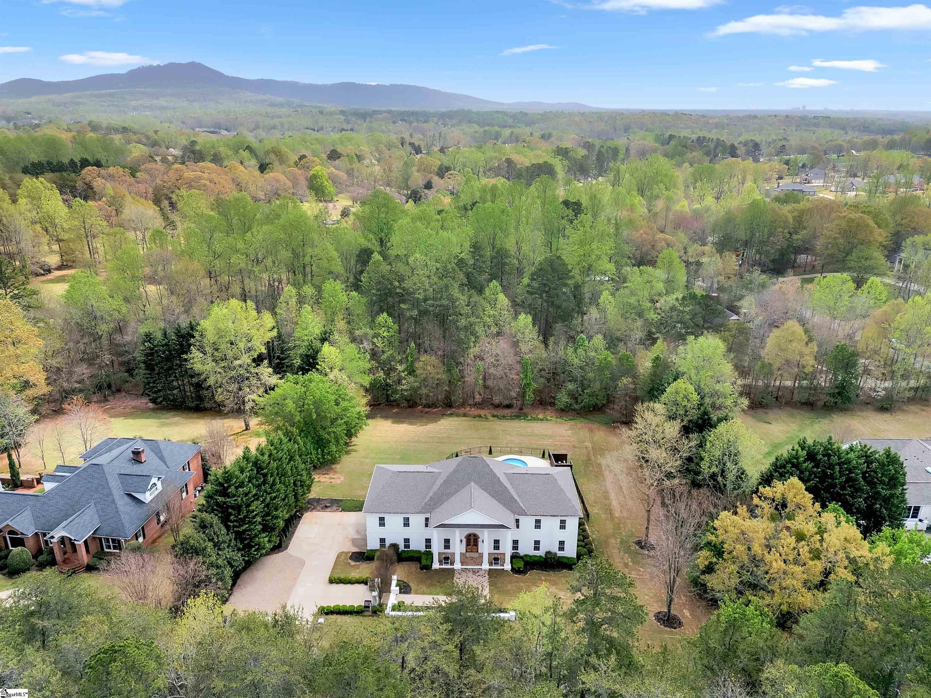 Property image 3 at 12 Woodvalley Court, Greenville, SC 29617