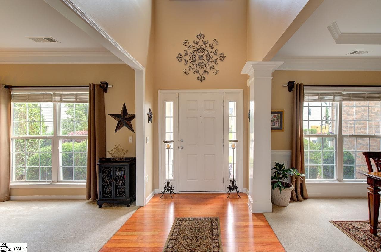 Property image 2 at 5 Grimes Drive, Simpsonville, SC 29681