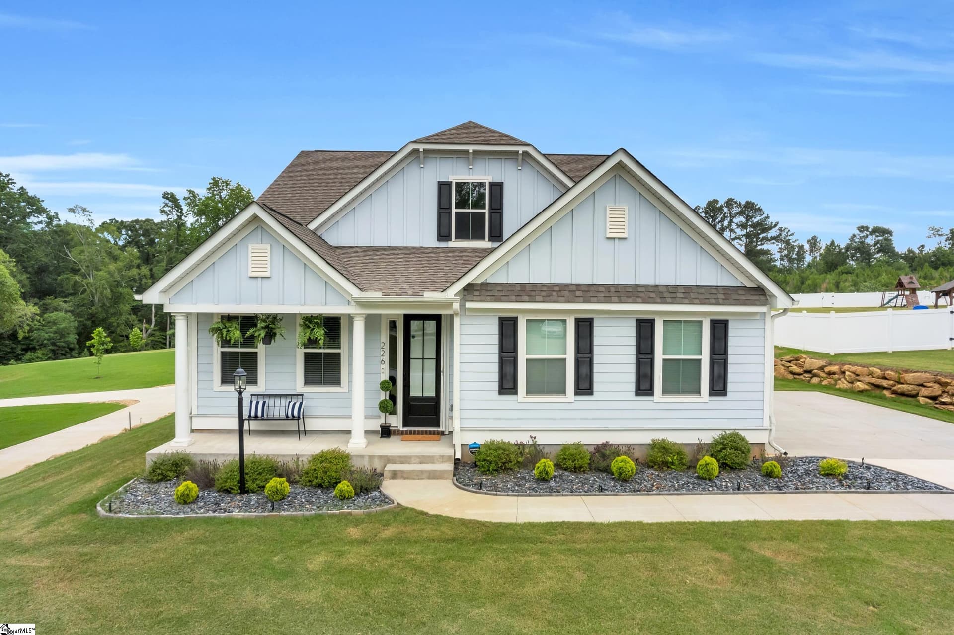 226 Deerview Trail