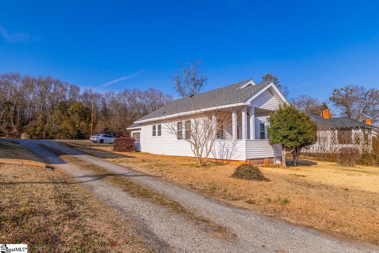 Property image 2 at 91 Lawrence Street, Lyman, SC 29365