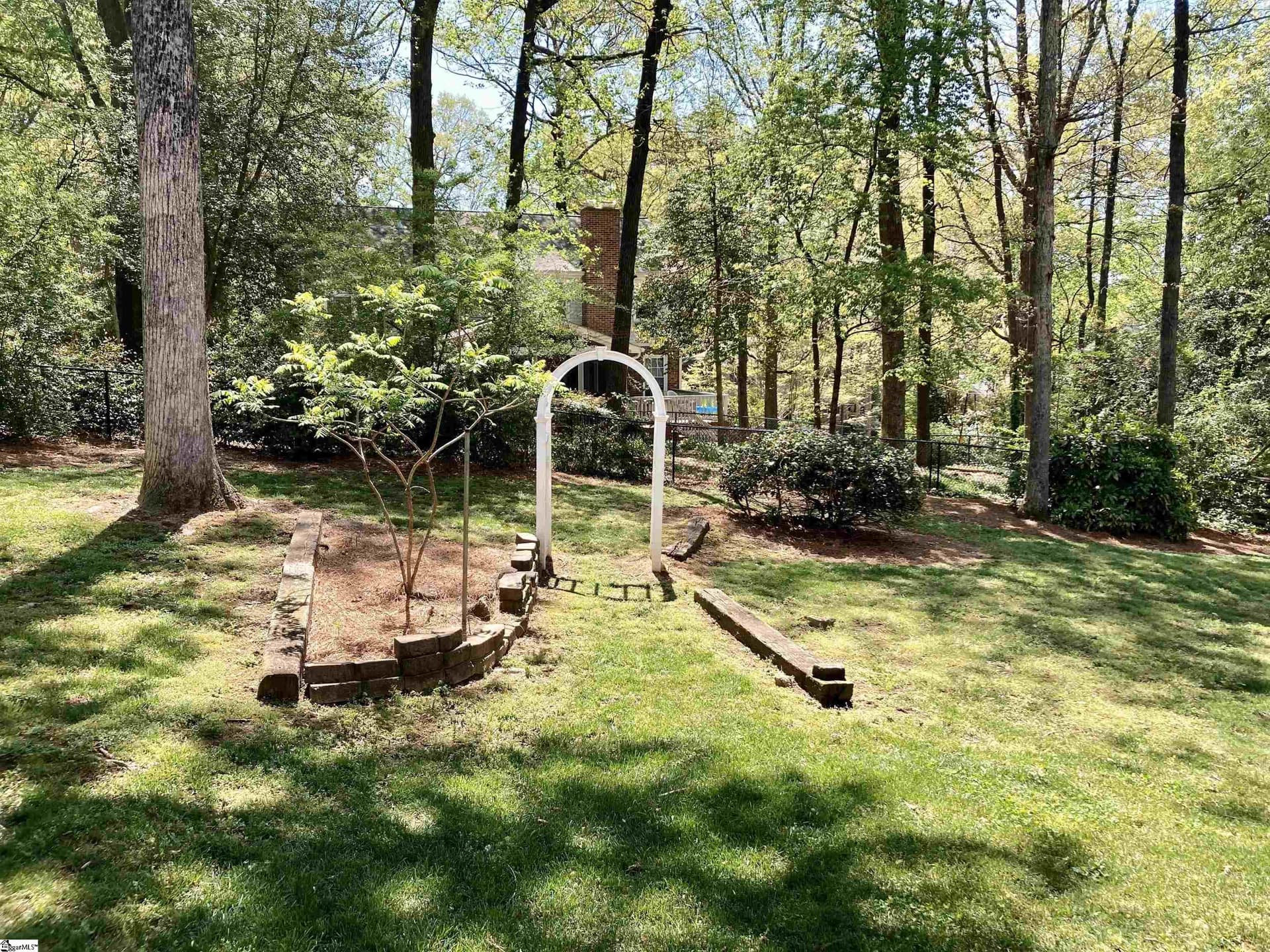 207 White Water Court