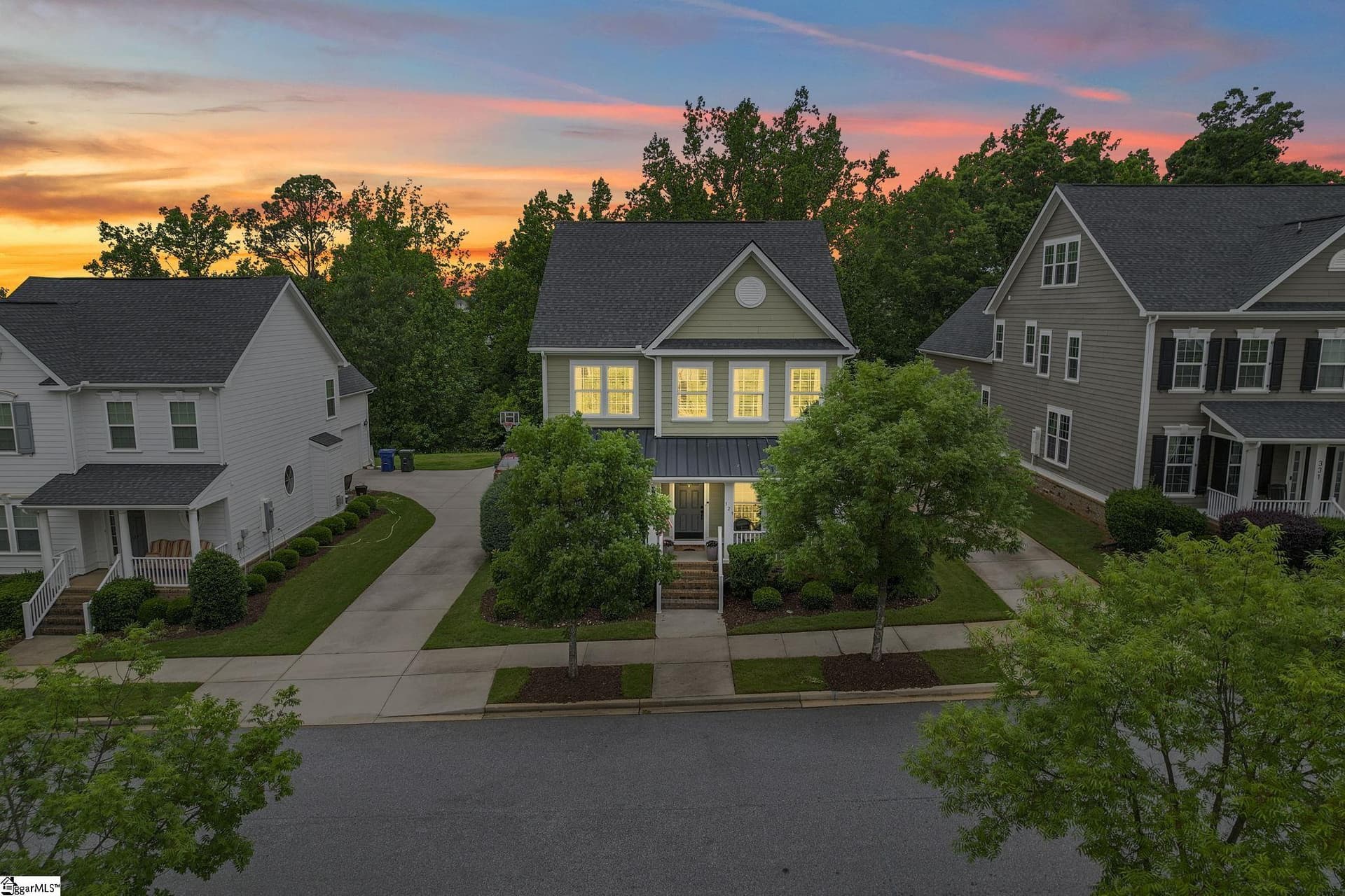 329 Algonquin Trail