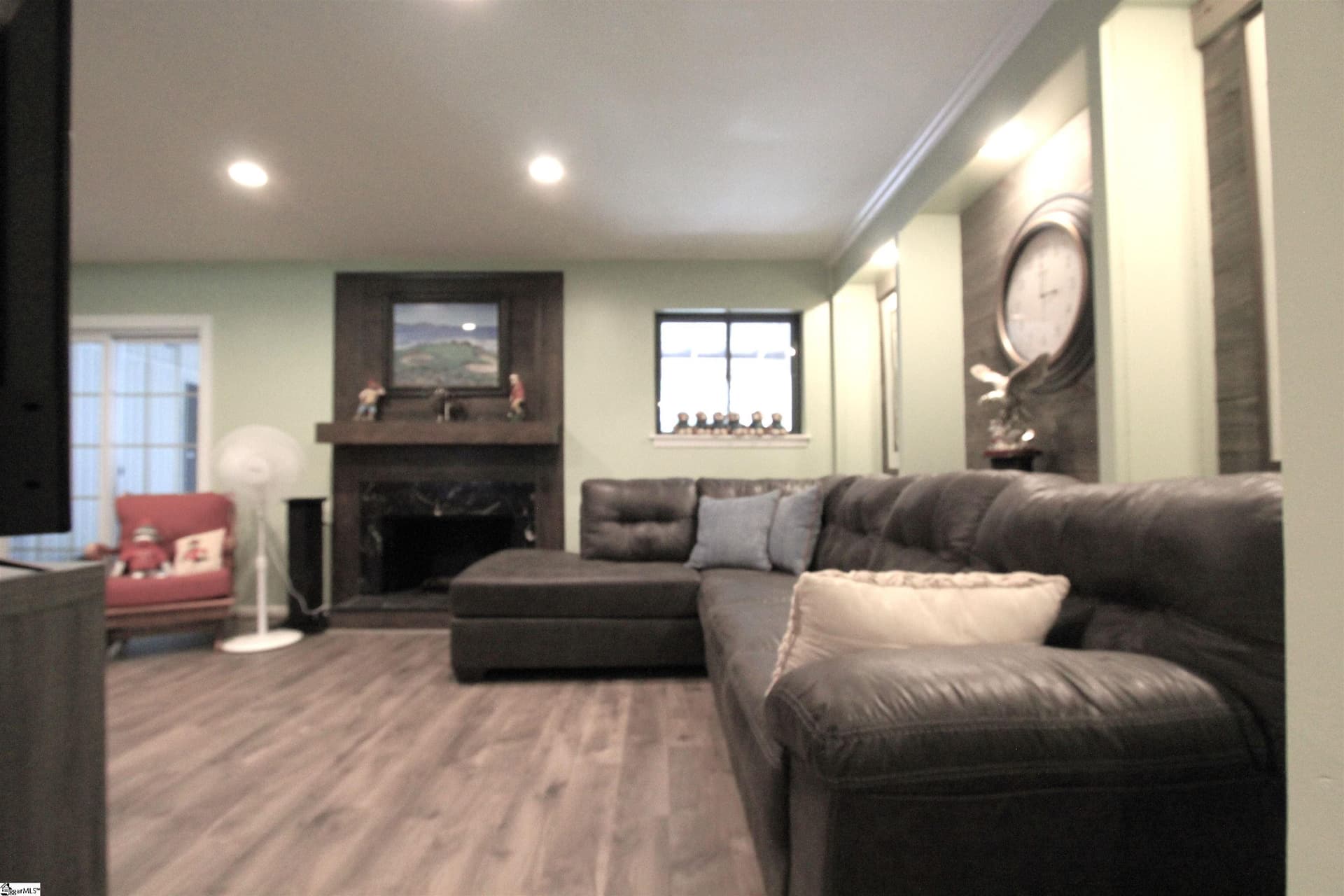 Property image 2 at 111 Briarview Circle, Greenville, SC 29615