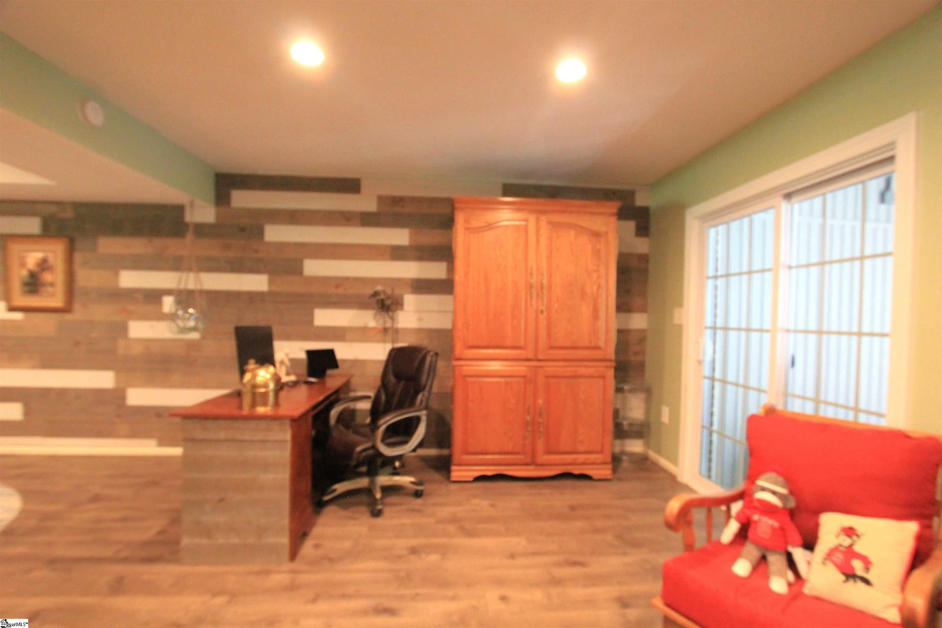 Property image 3 at 111 Briarview Circle, Greenville, SC 29615