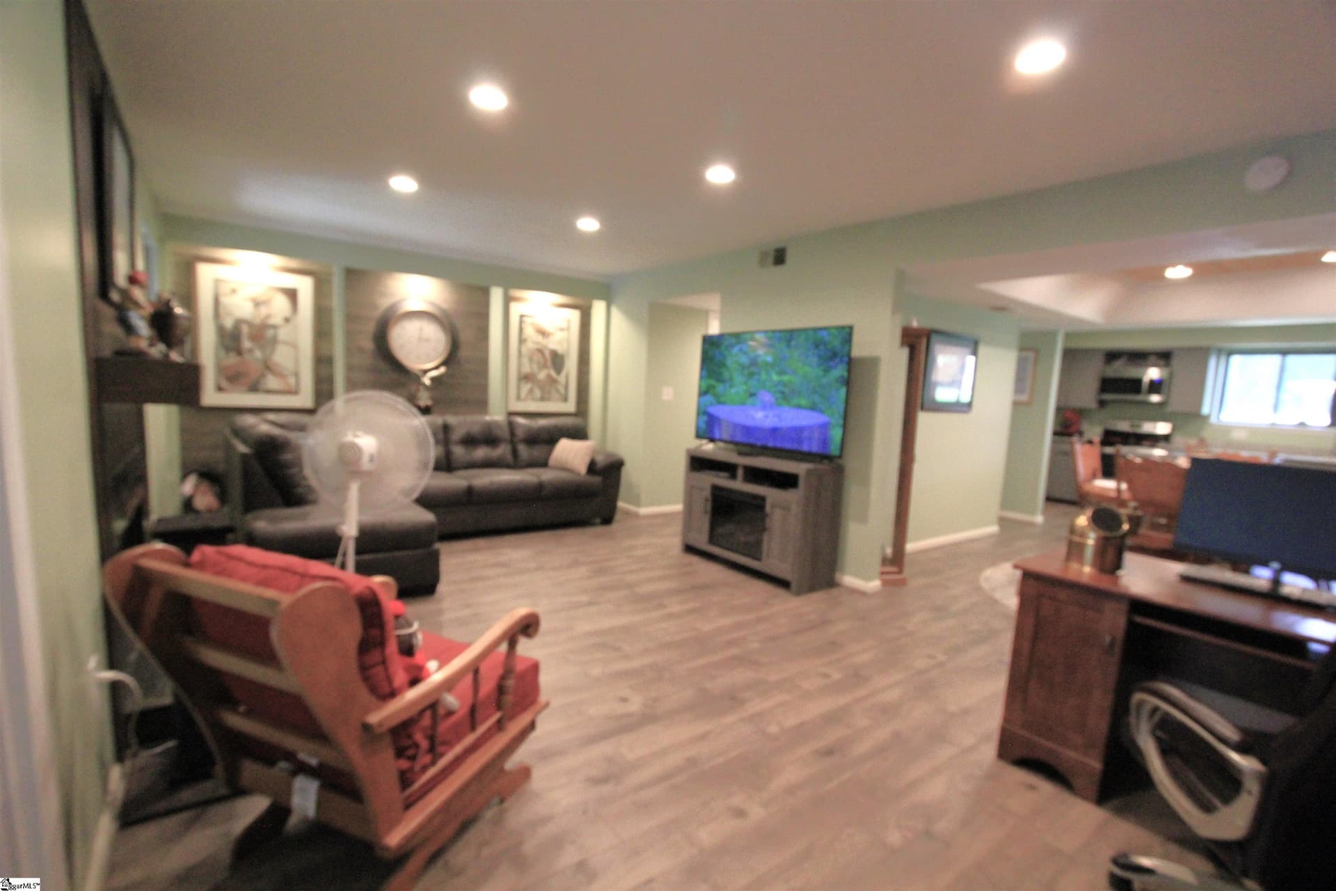 Property image 4 at 111 Briarview Circle, Greenville, SC 29615