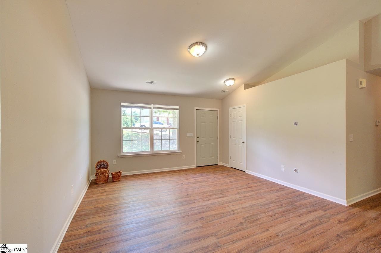 Property image 5 at 212 Riverbreeze Road, Greenville, SC 29611