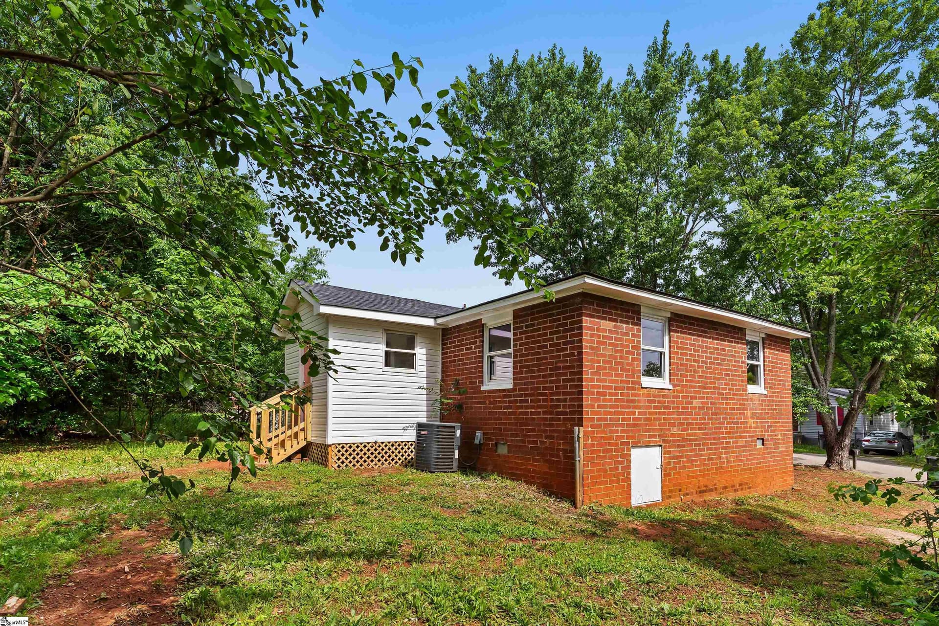 Property image 5 at 5 Yellowstone Drive, Greenville, SC 29617