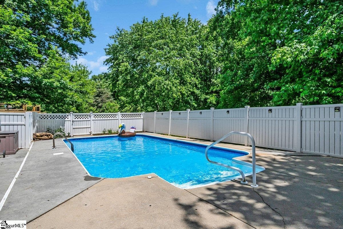 Property image 2 at 500 E Mountain Creek Road, Taylors, SC 29687