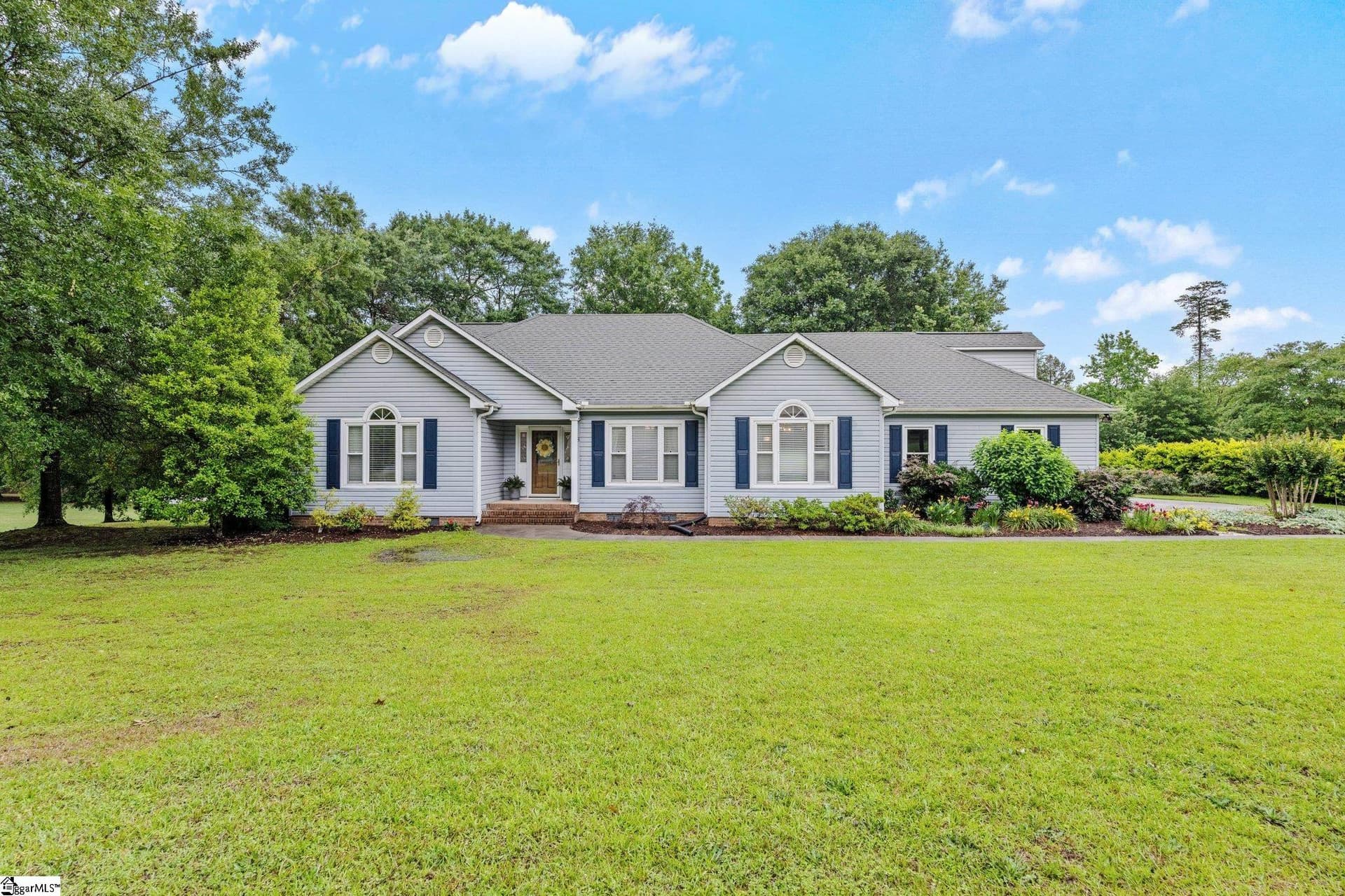 Property image 2 at 8 Nigh Oak Trace, Greer, SC 29651