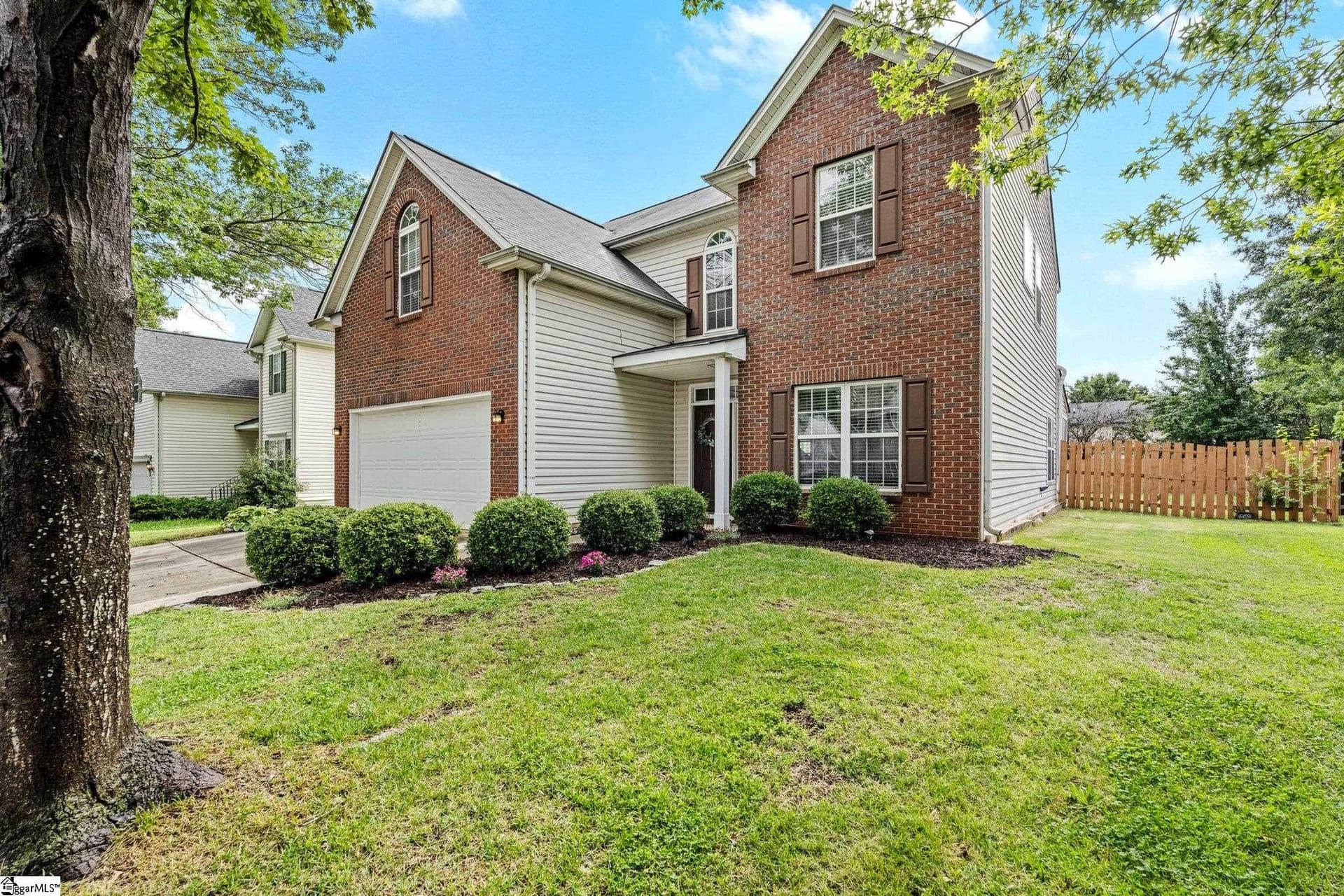 Property image 2 at 16 N Orchard Farms Avenue, Simpsonville, SC 29681