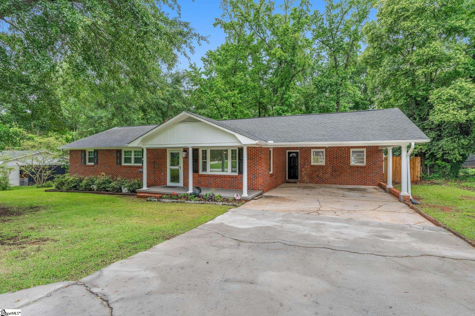 Property image 3 at 502 Hunts Bridge Road, Greenville, SC 29617