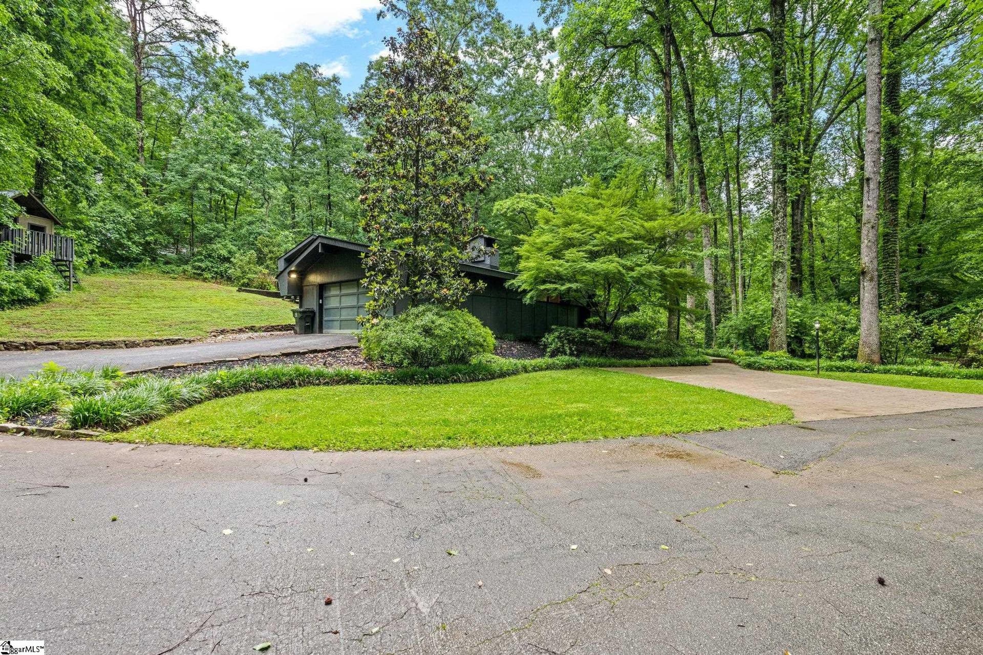 Property image 2 at 438 Henderson Road, Greenville, SC 29607