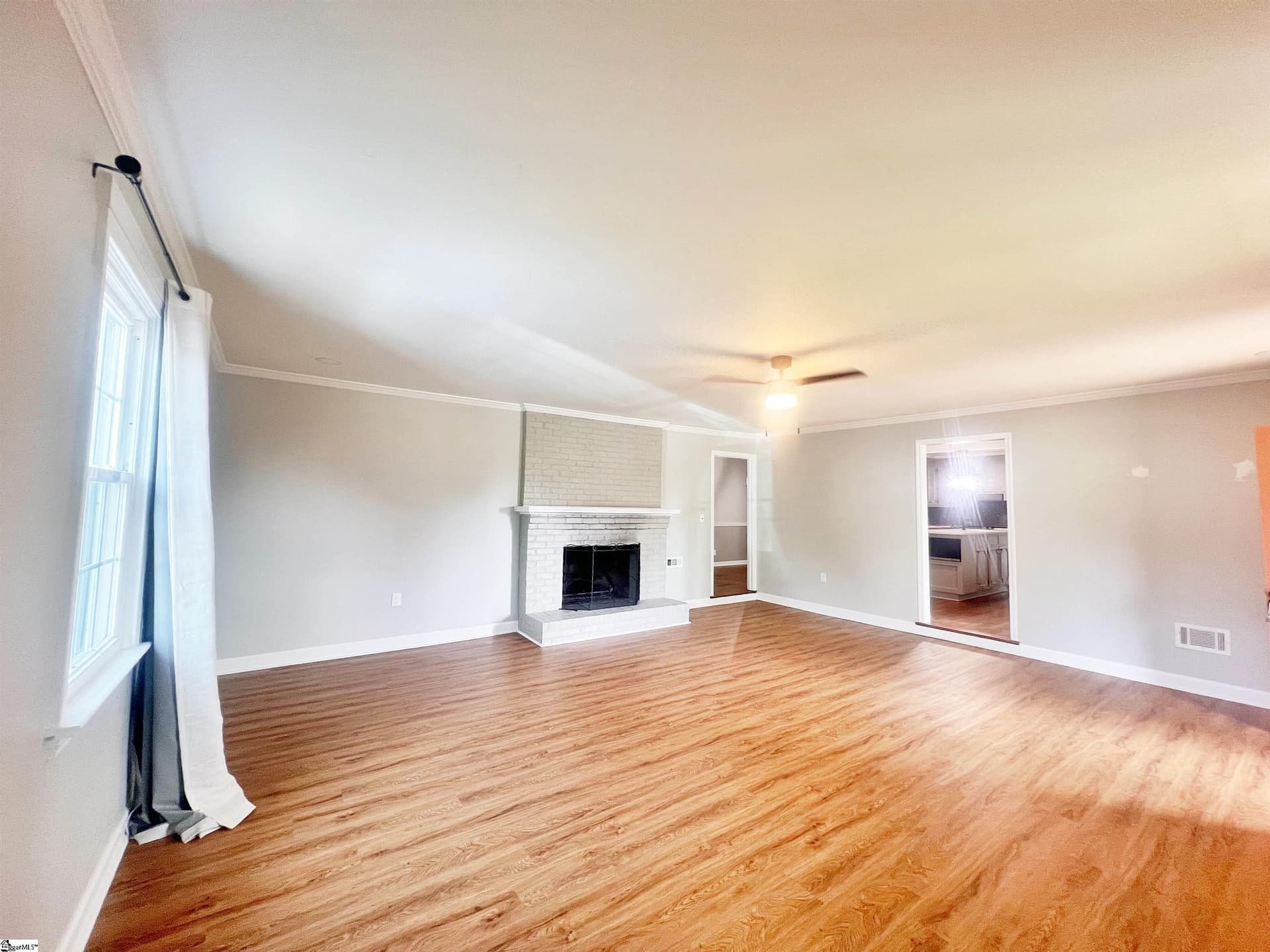 Property image 2 at 305 Hillside Drive, Greer, SC 29651