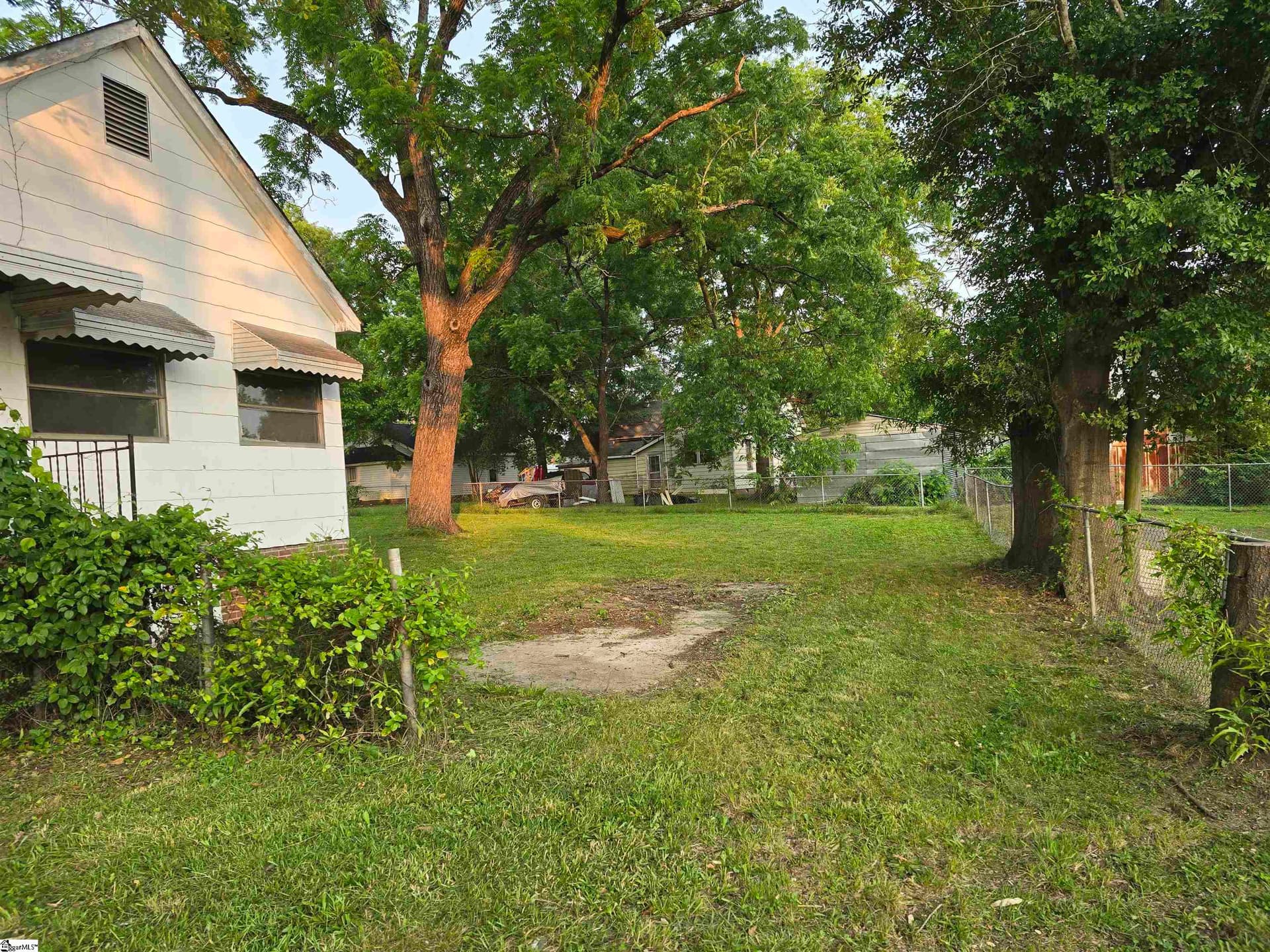 Property image 3 at 196 Poplar Street, Clinton, SC 29325