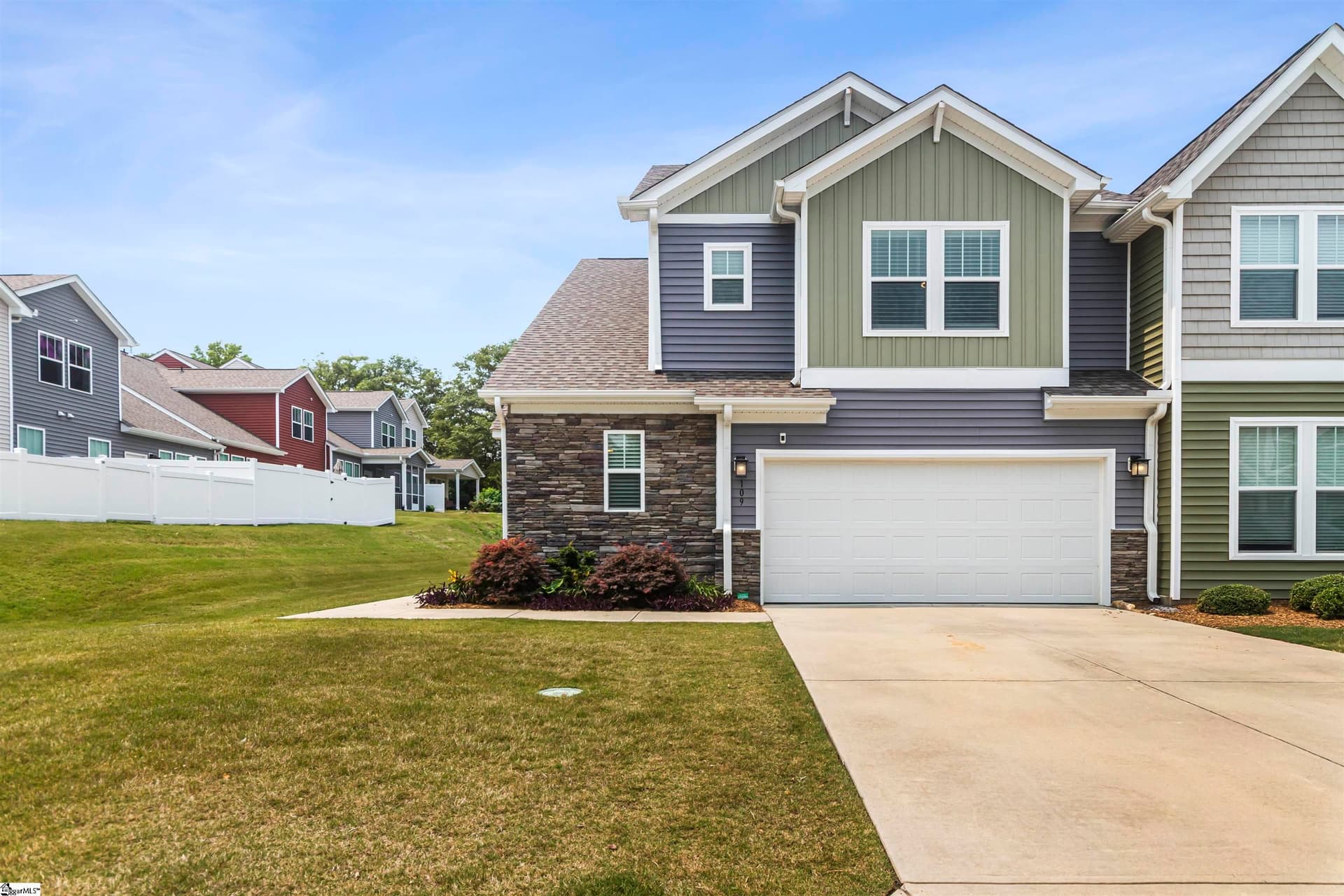 109 Creekhaven Lane