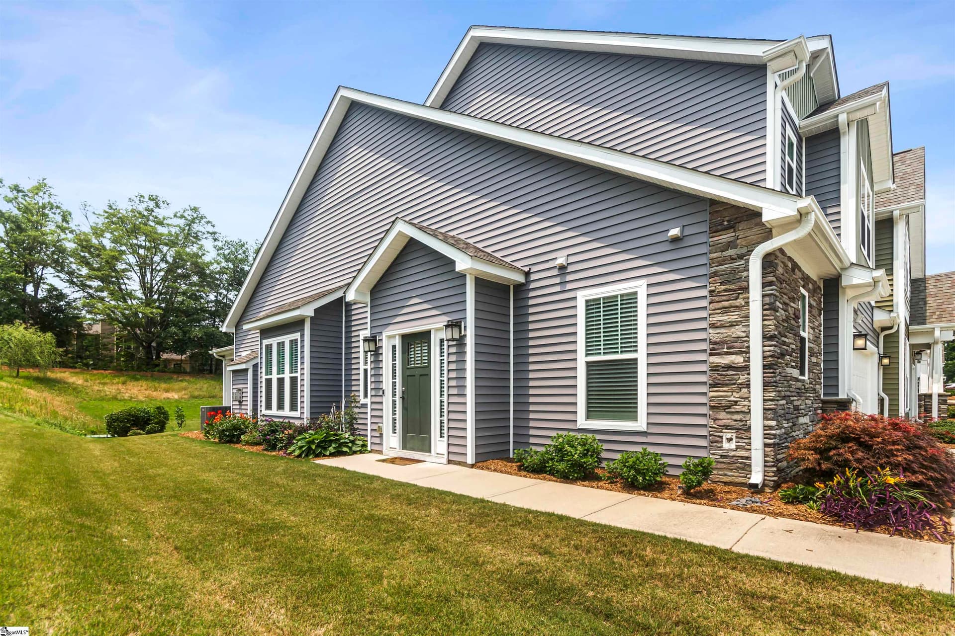 Property image 3 at 109 Creekhaven Lane, Taylors, SC 29687